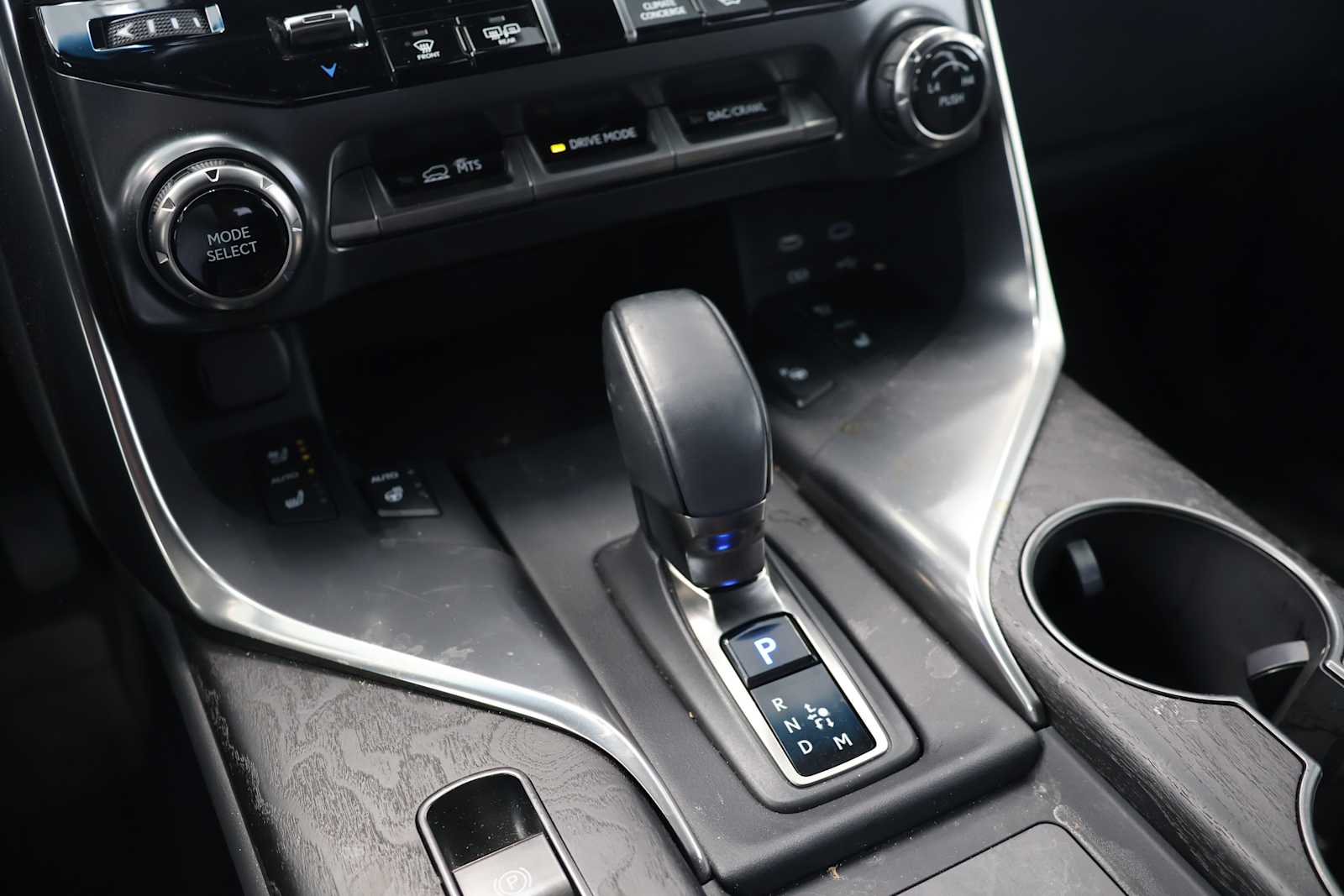 Used 2025 Earth Lexus Overtrail image 27