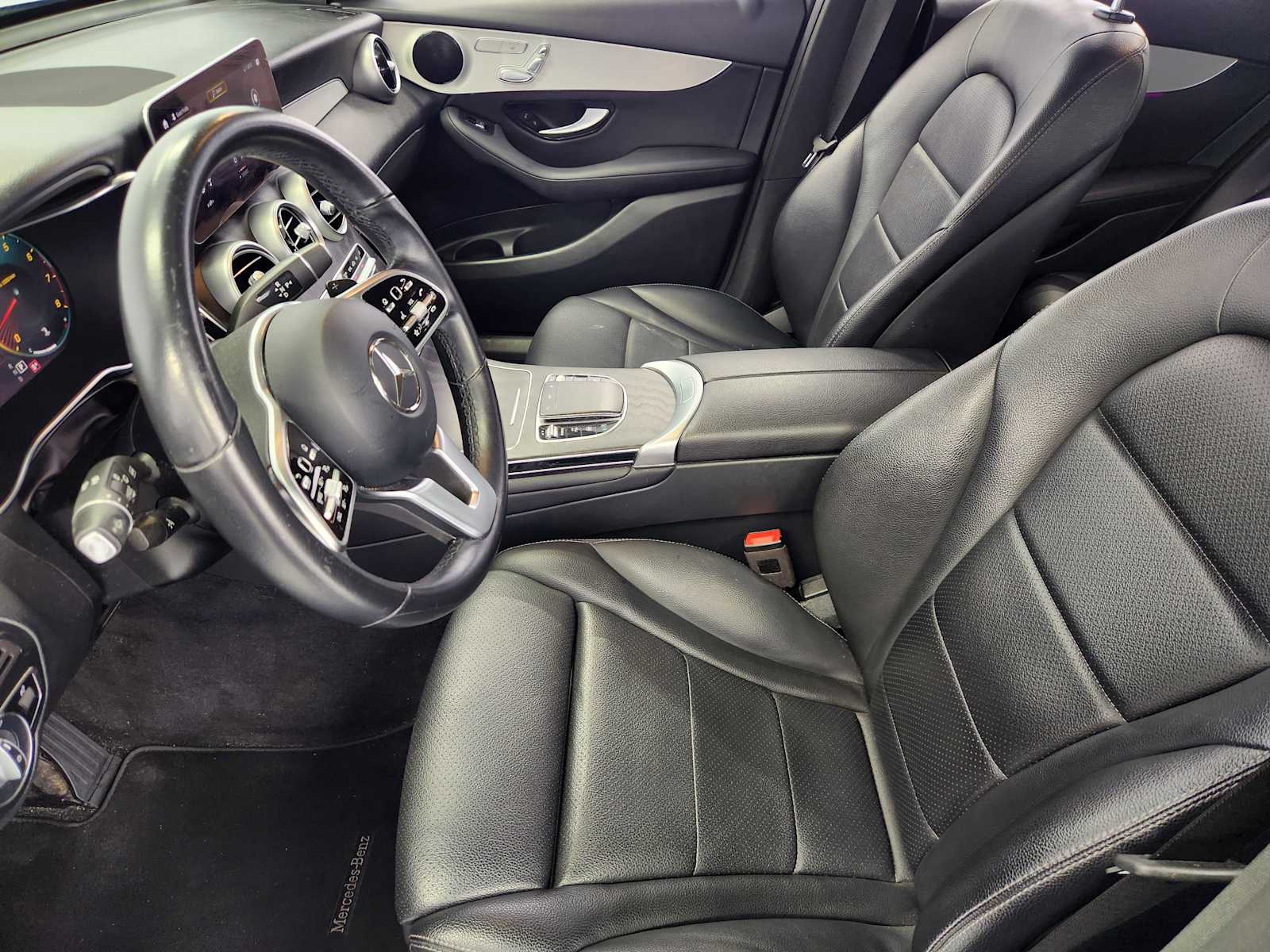Used 2021 Black Mercedes-Benz GLC 300 image 9