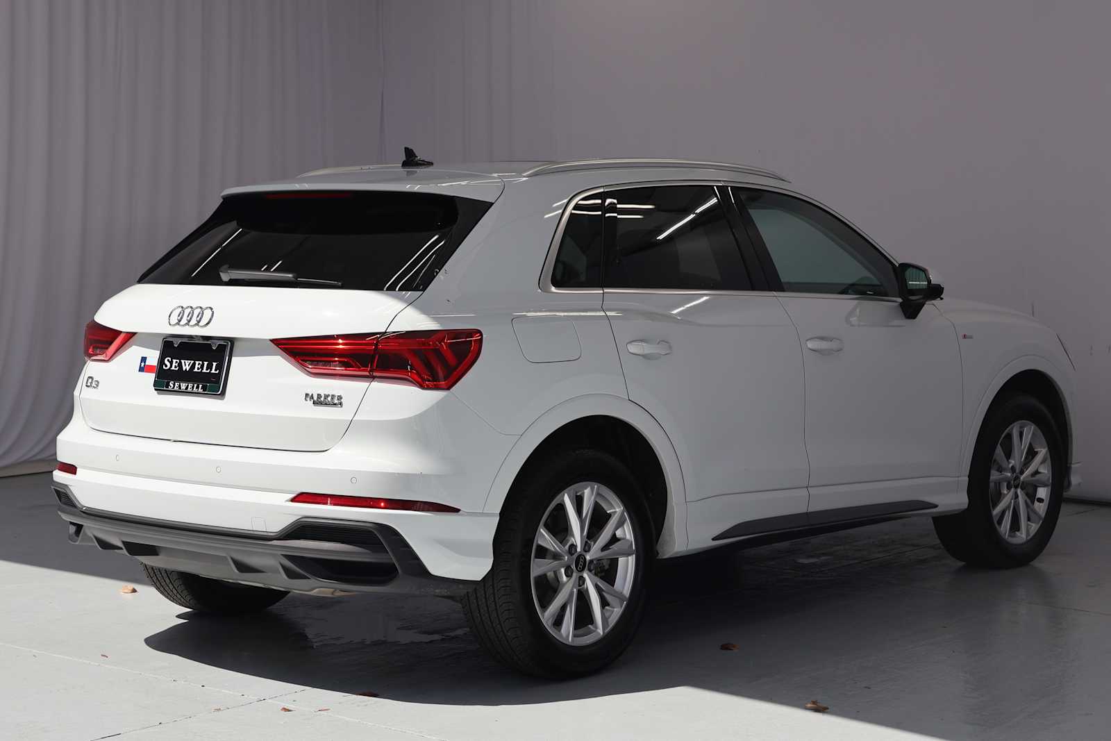 Used 2025 GLACIER WHITE Audi S line Premium Plus image 9