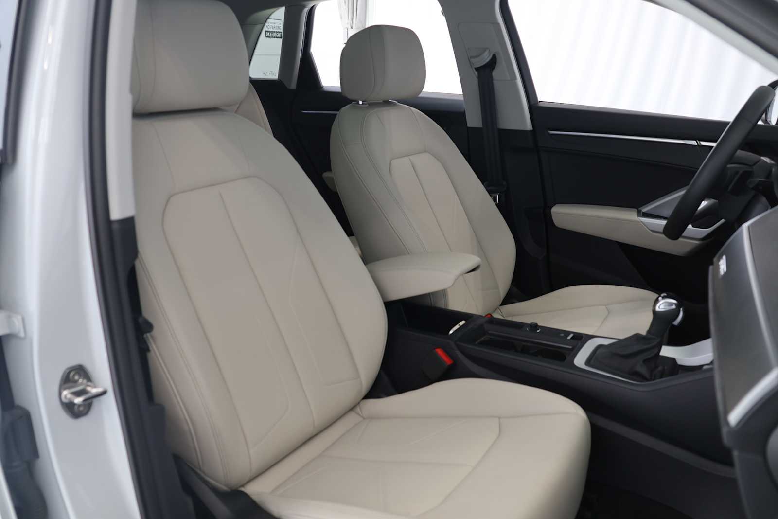 Used 2025 GLACIER WHITE Audi S line Premium Plus image 15