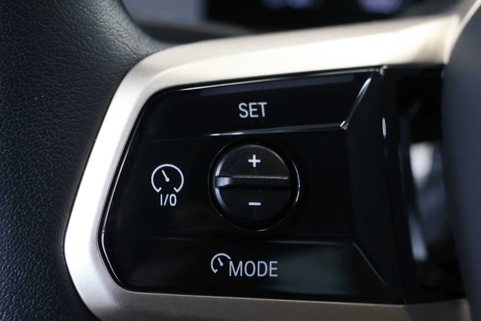 Certified Used 2024 Black Sapphire Metallic BMW xDrive50 image 19