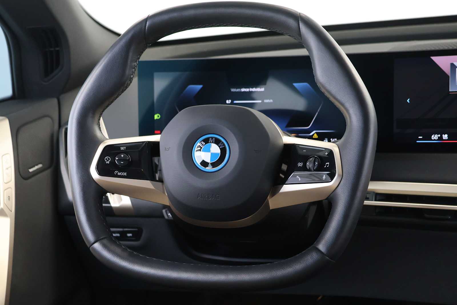 Certified Used 2024 Black Sapphire Metallic BMW xDrive50 image 24