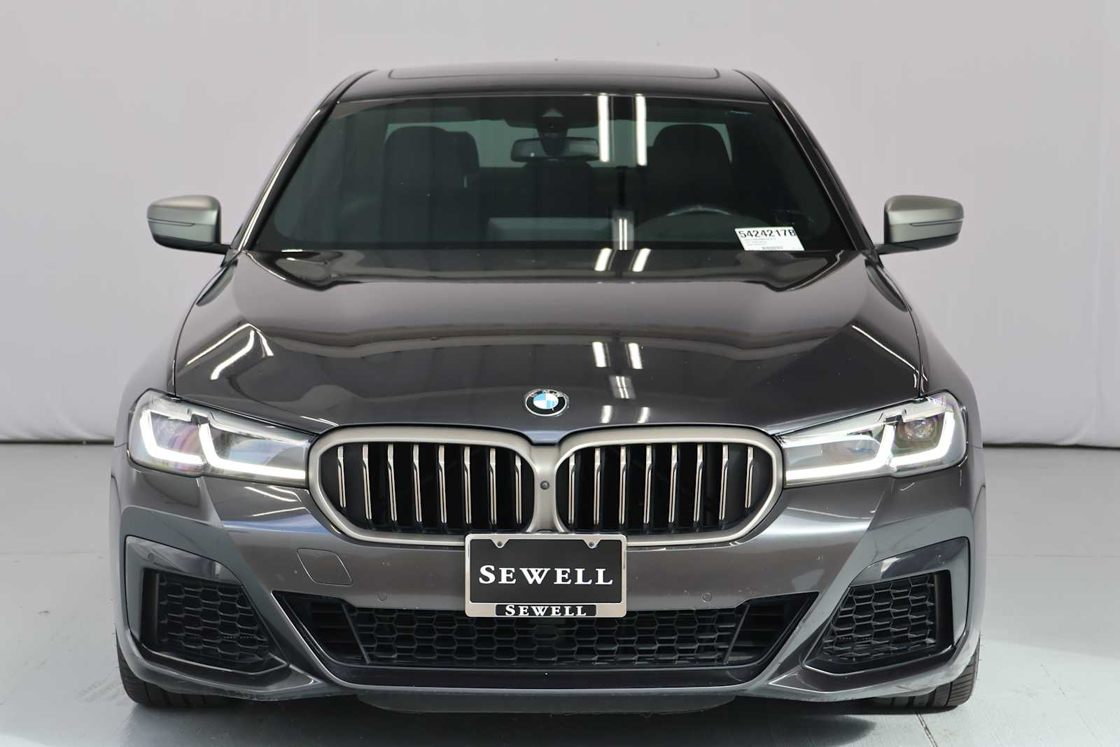 Used 2021 Dark Graphite Metallic BMW M550i xDrive image 2
