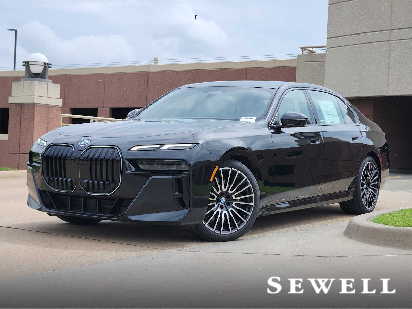 2026 BMW 740i 740i