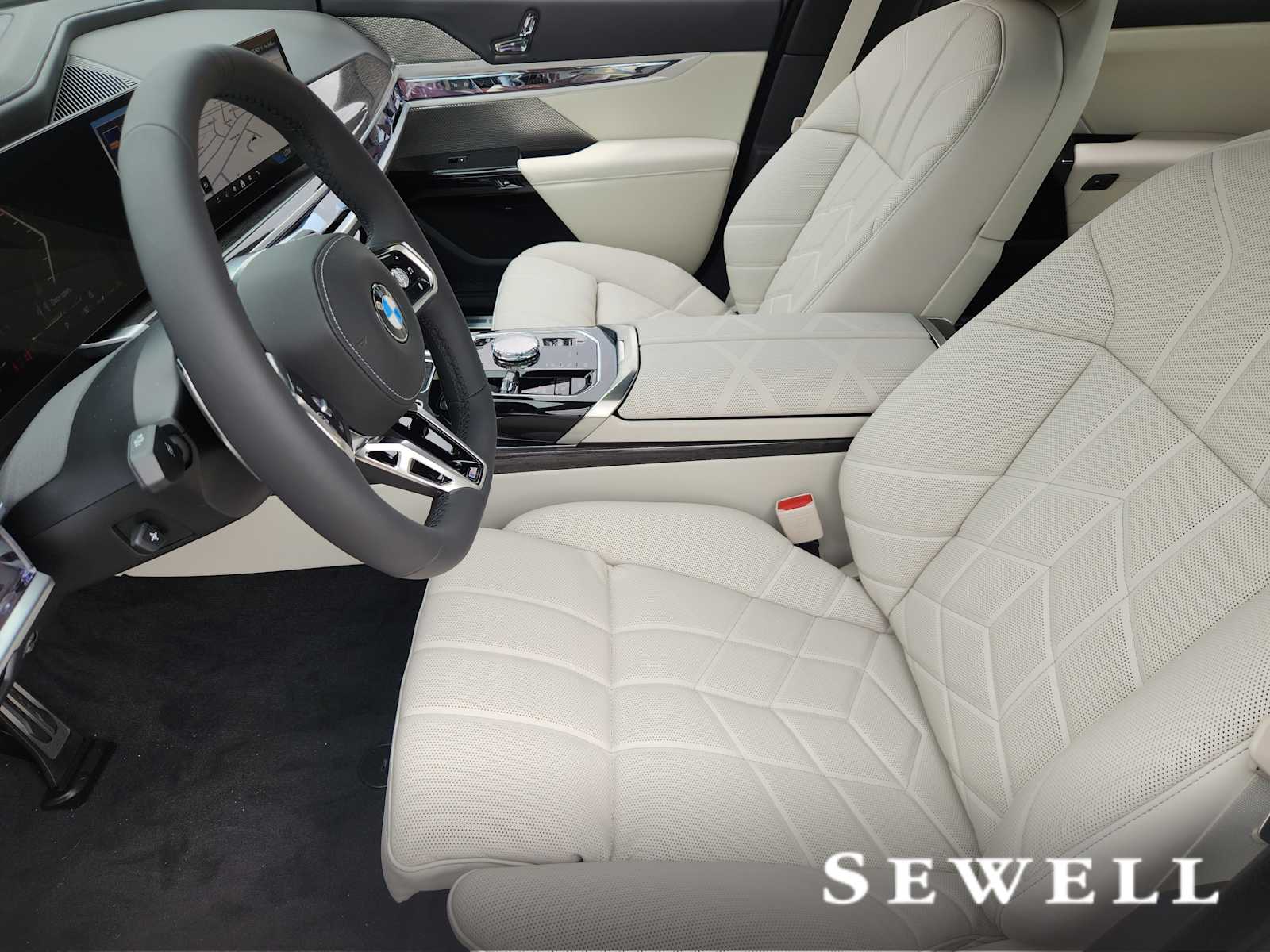 New 2026 Black Sapphire Metallic BMW 740i image 4