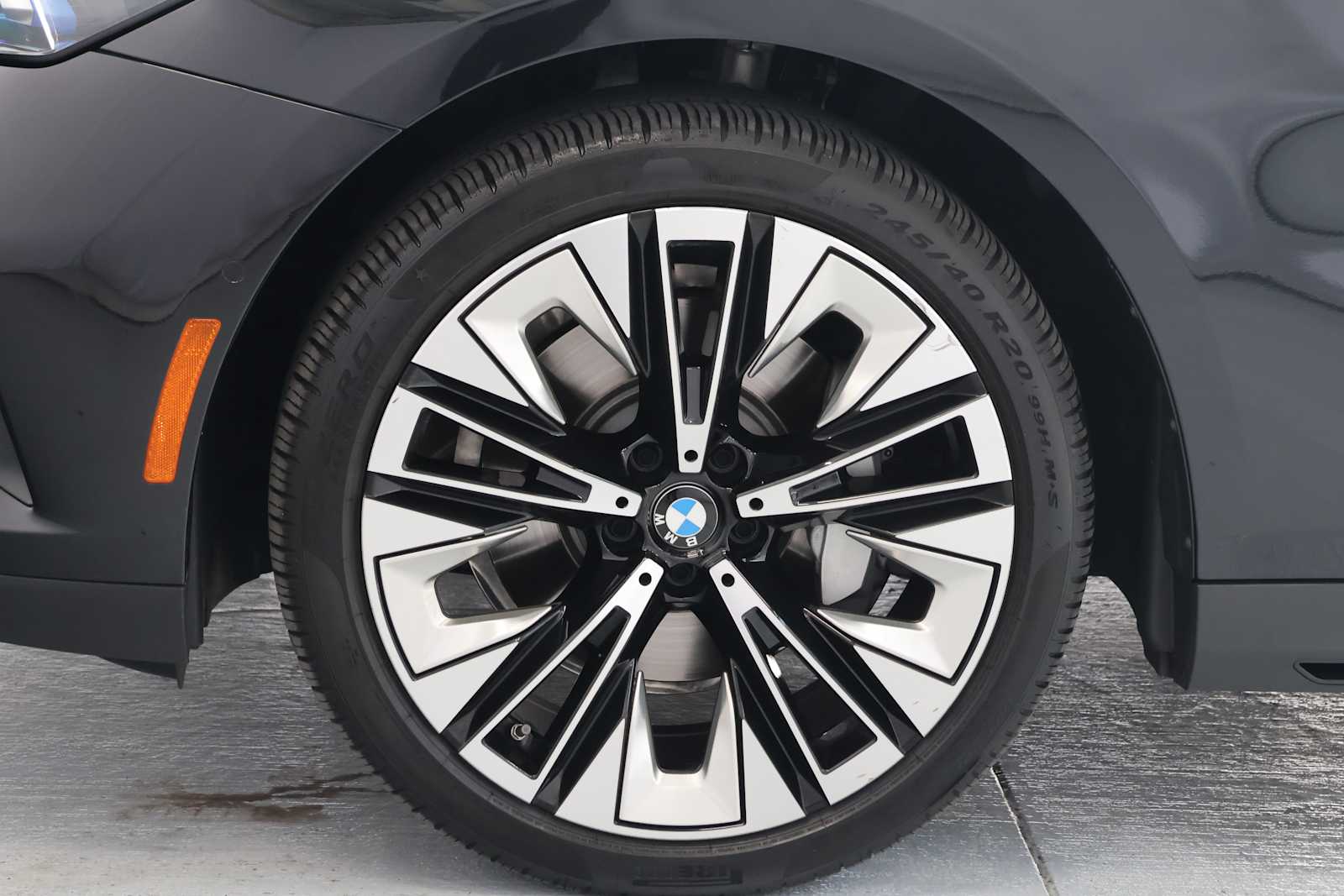 Certified Used 2026 Black Sapphire Metallic BMW 530i image 9