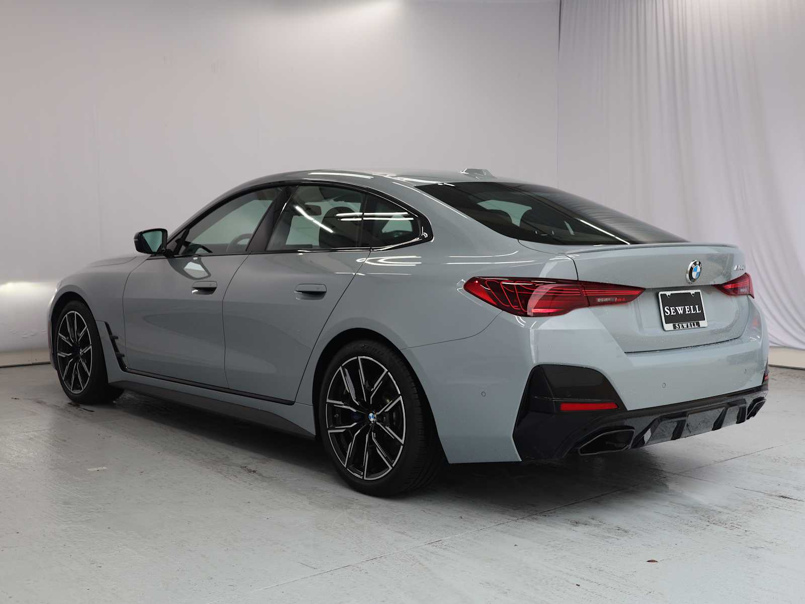 Used 2026 Brooklyn Grey Metallic BMW M440i image 6