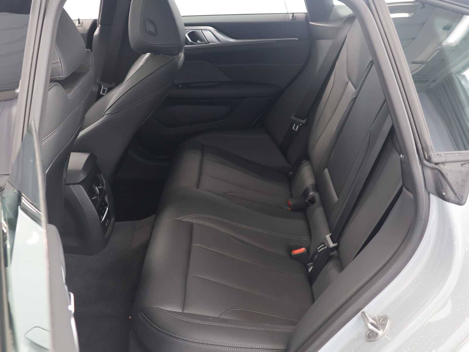 Used 2026 Brooklyn Grey Metallic BMW M440i image 22