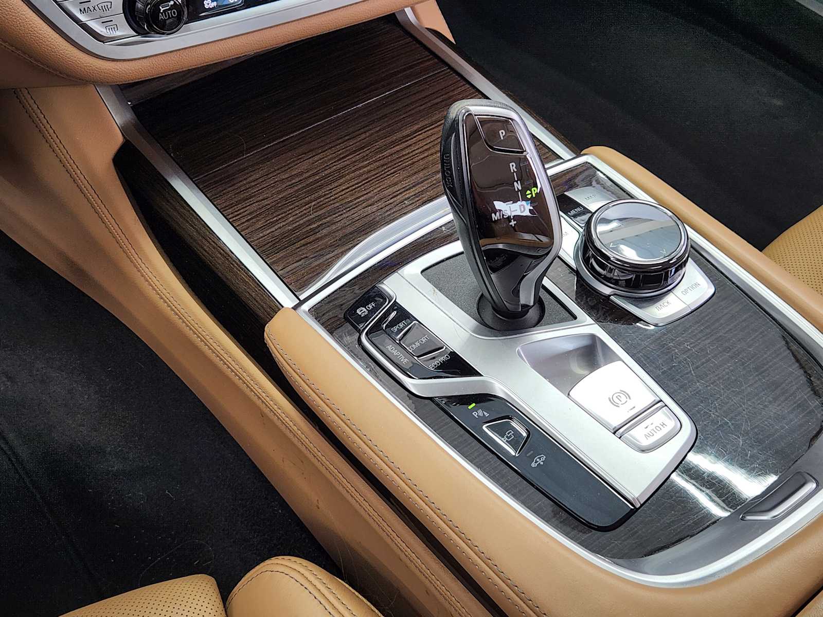 Used 2022 Mineral White Metallic BMW 740i image 13
