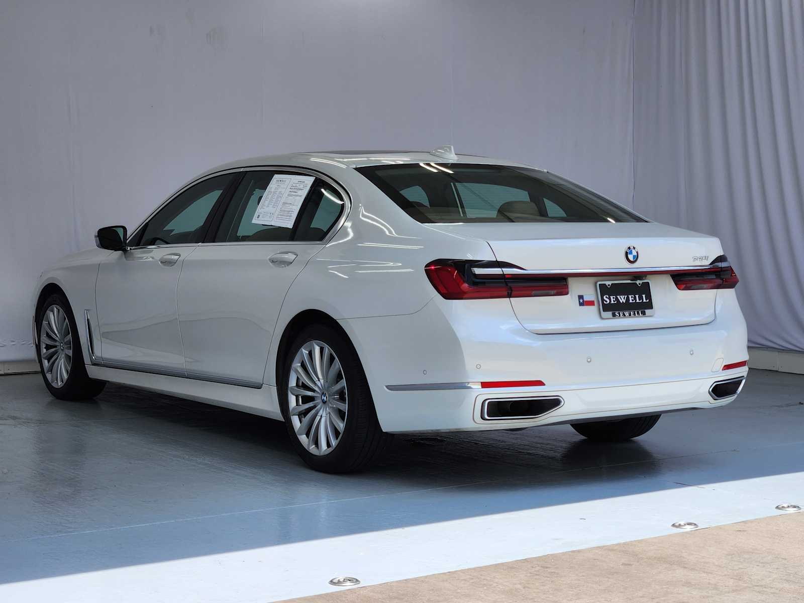 Used 2022 Mineral White Metallic BMW 740i image 5