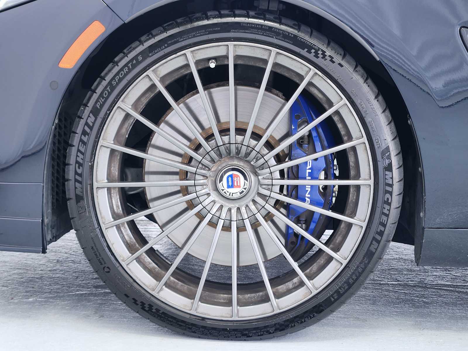 Certified Used 2023 Carbon Black Metallic BMW ALPINA B8 xDrive image 9