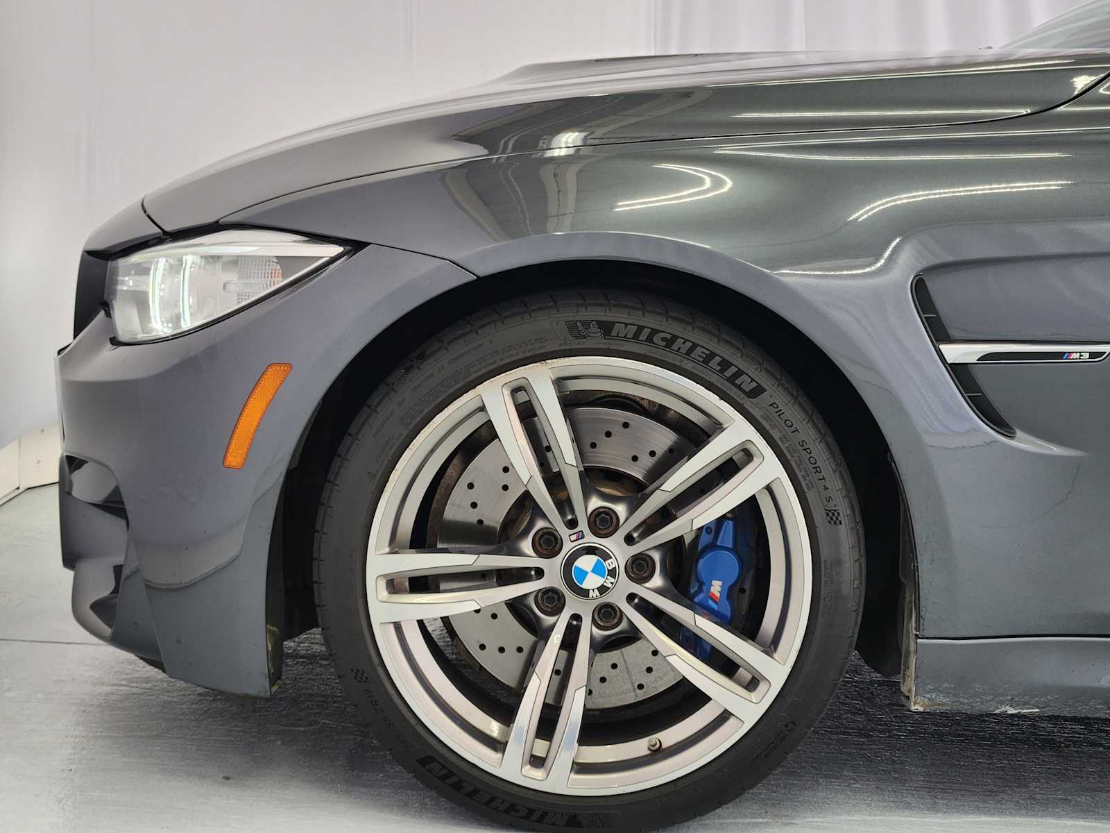 Used 2015 Mineral Gray Metallic BMW  image 6