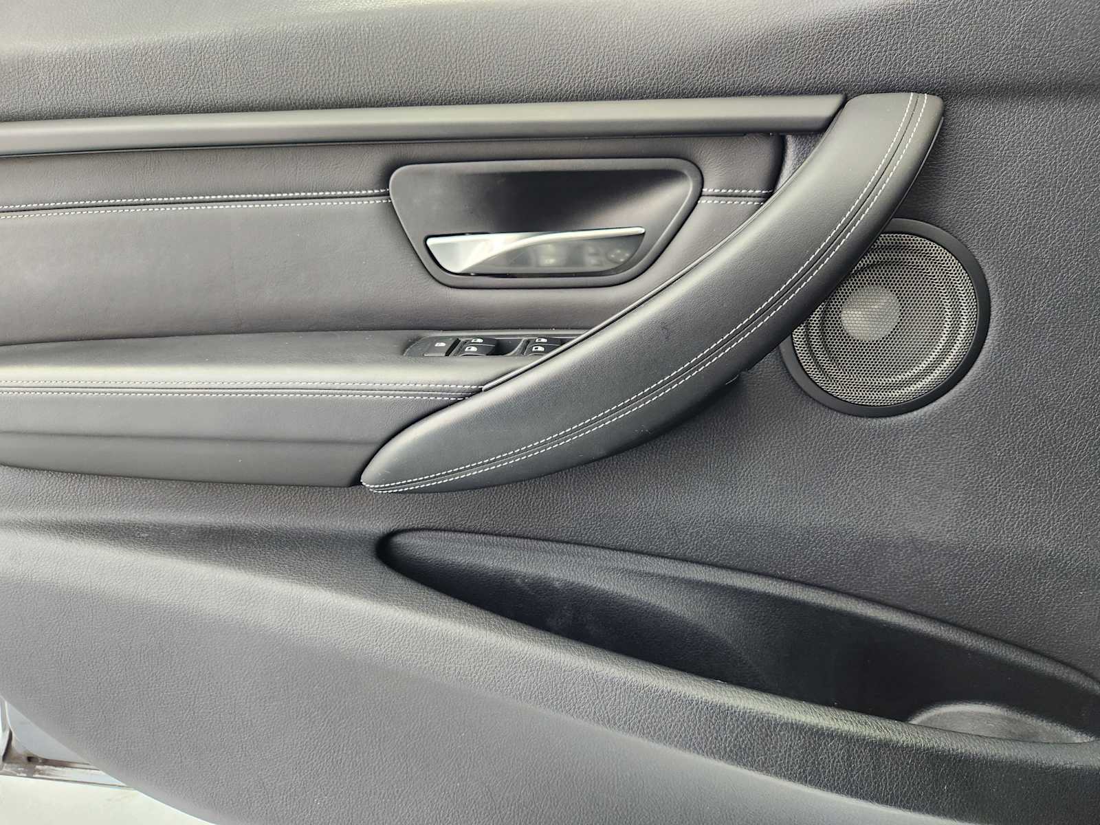 Used 2015 Mineral Gray Metallic BMW  image 16