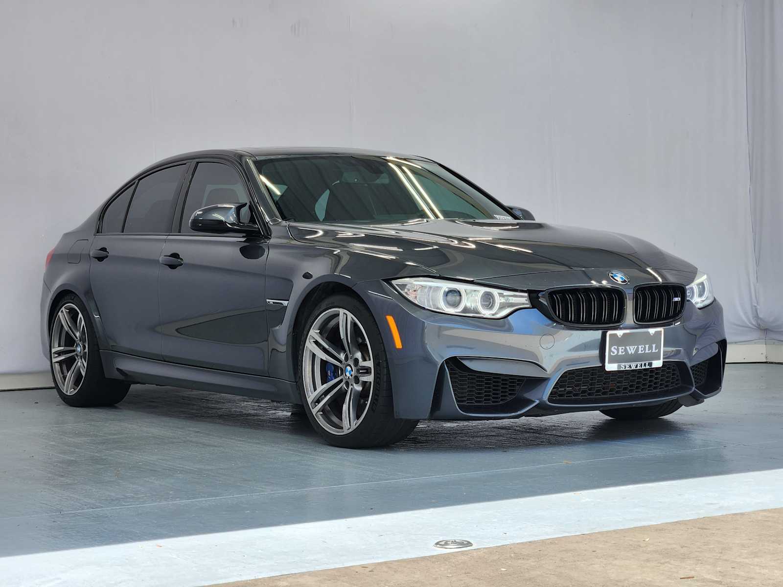 Used 2015 Mineral Gray Metallic BMW  image 2