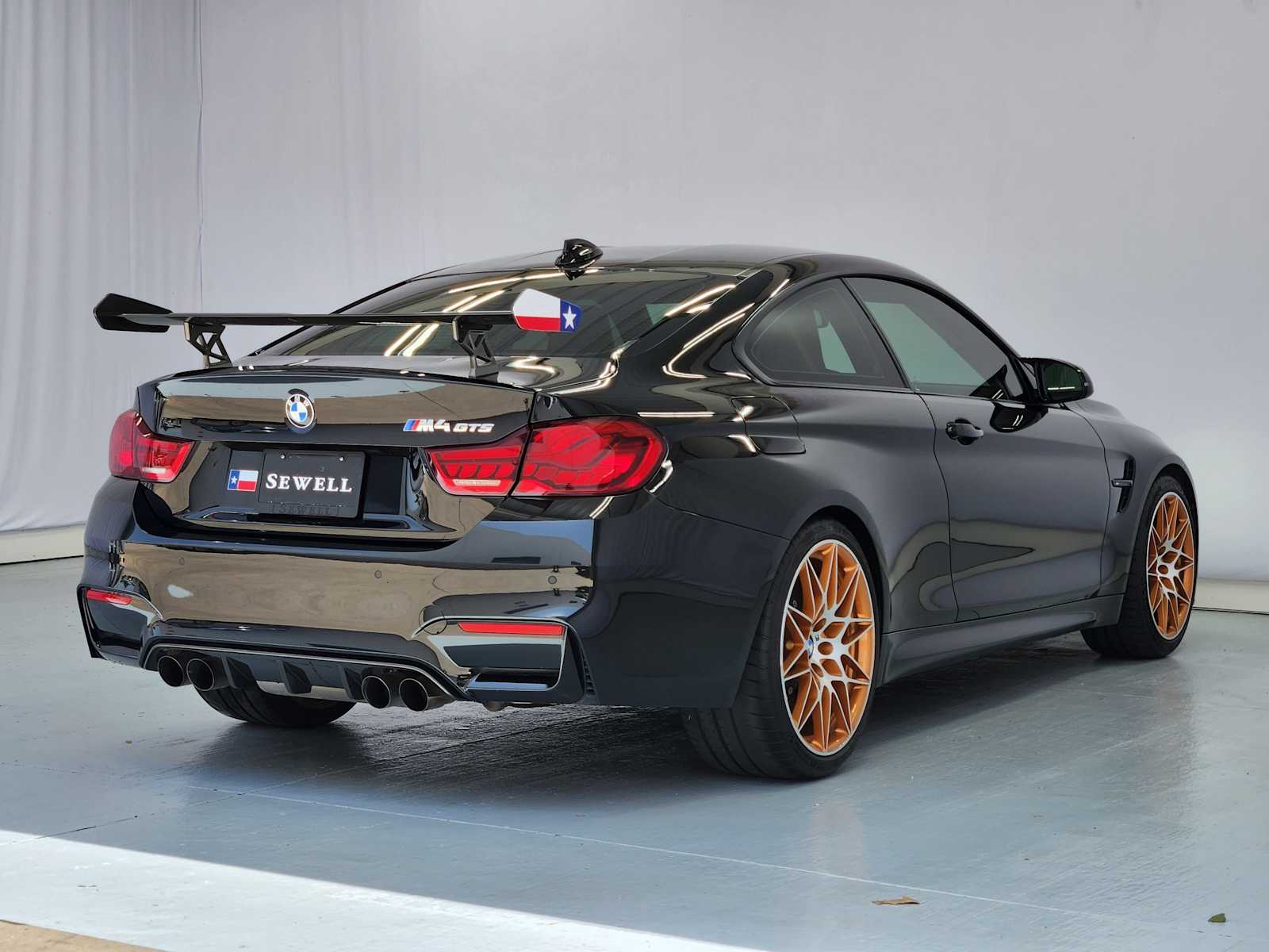 Used 2016 BLACK SAPPHIRE BMW GTS image 4