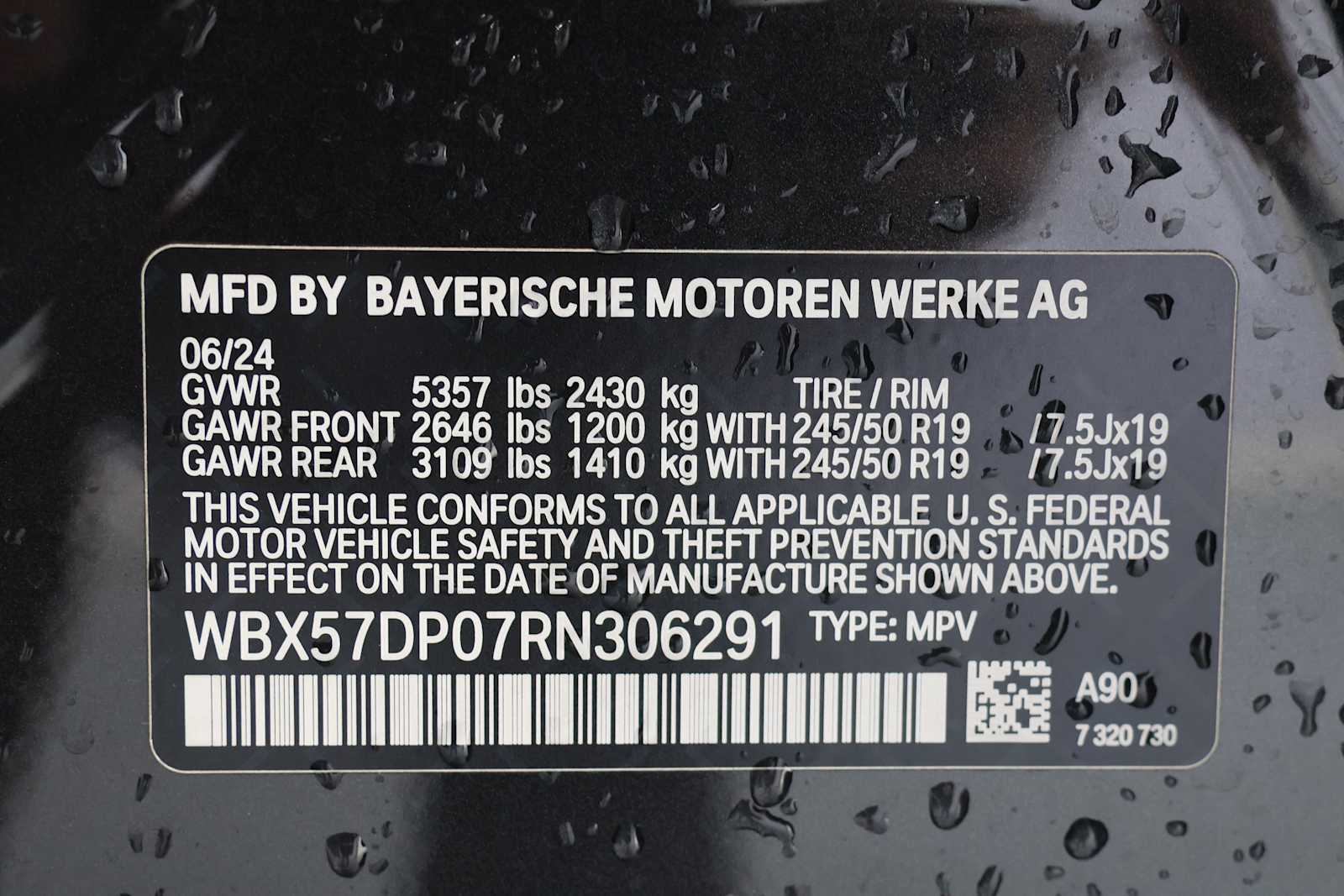 Used 2024 Dark Graphite Metallic BMW xDrive30i image 58