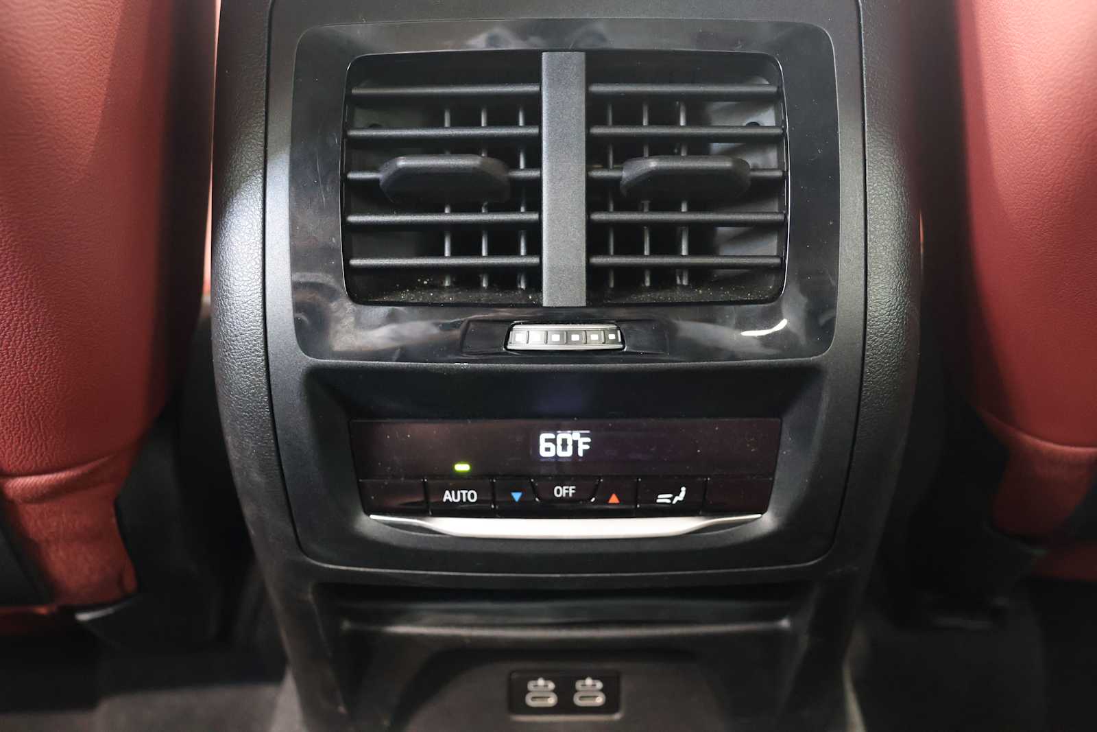 Used 2024 Dark Graphite Metallic BMW xDrive30i image 50