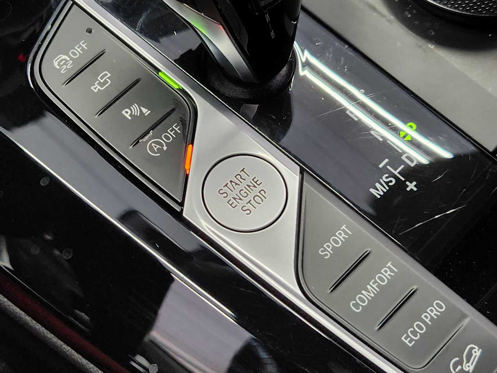 Used 2024 Dark Graphite Metallic BMW xDrive30i image 37