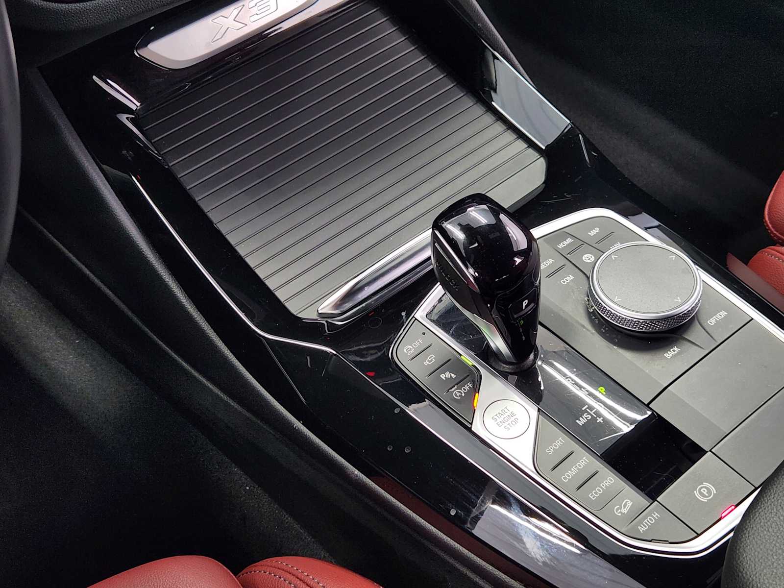 Used 2024 Dark Graphite Metallic BMW xDrive30i image 35