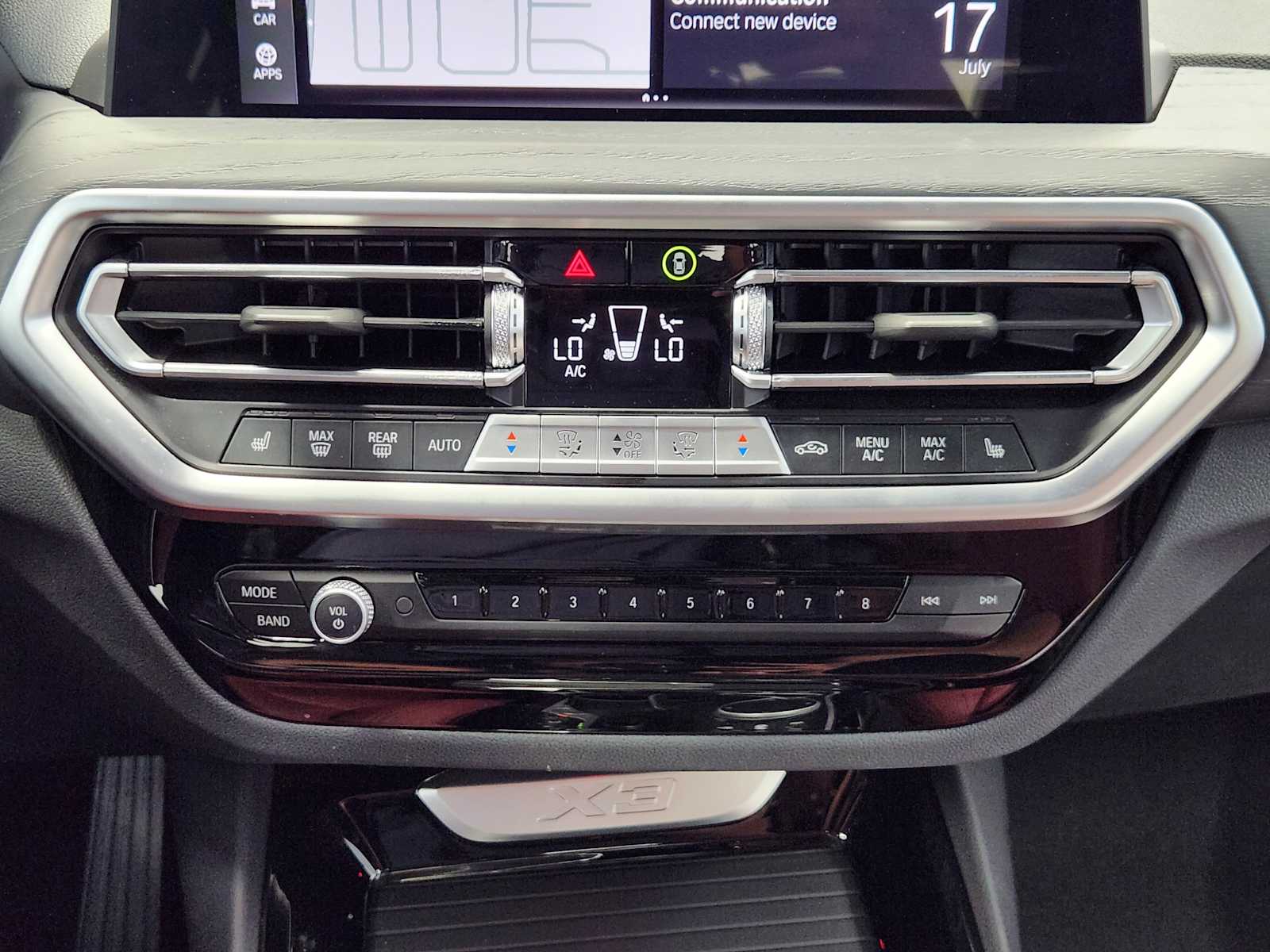 Used 2024 Dark Graphite Metallic BMW xDrive30i image 33
