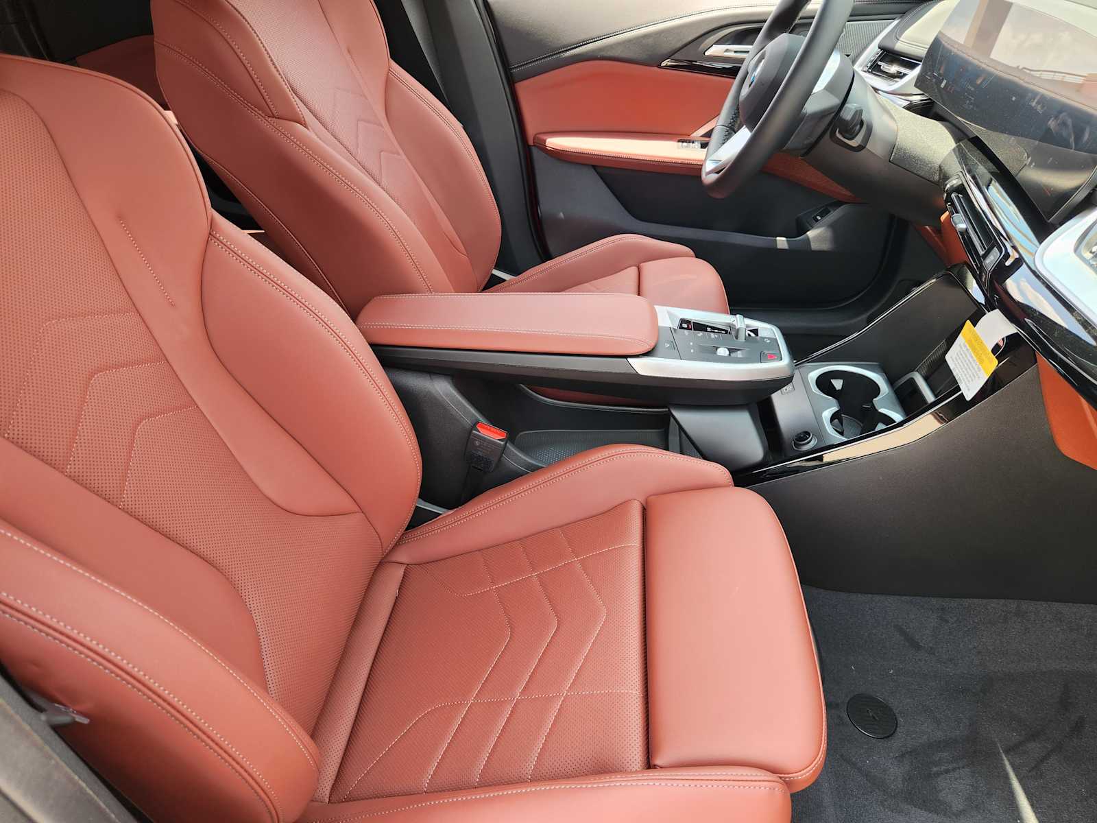 New 2026 Vegas Red Metallic BMW xDrive28i image 5