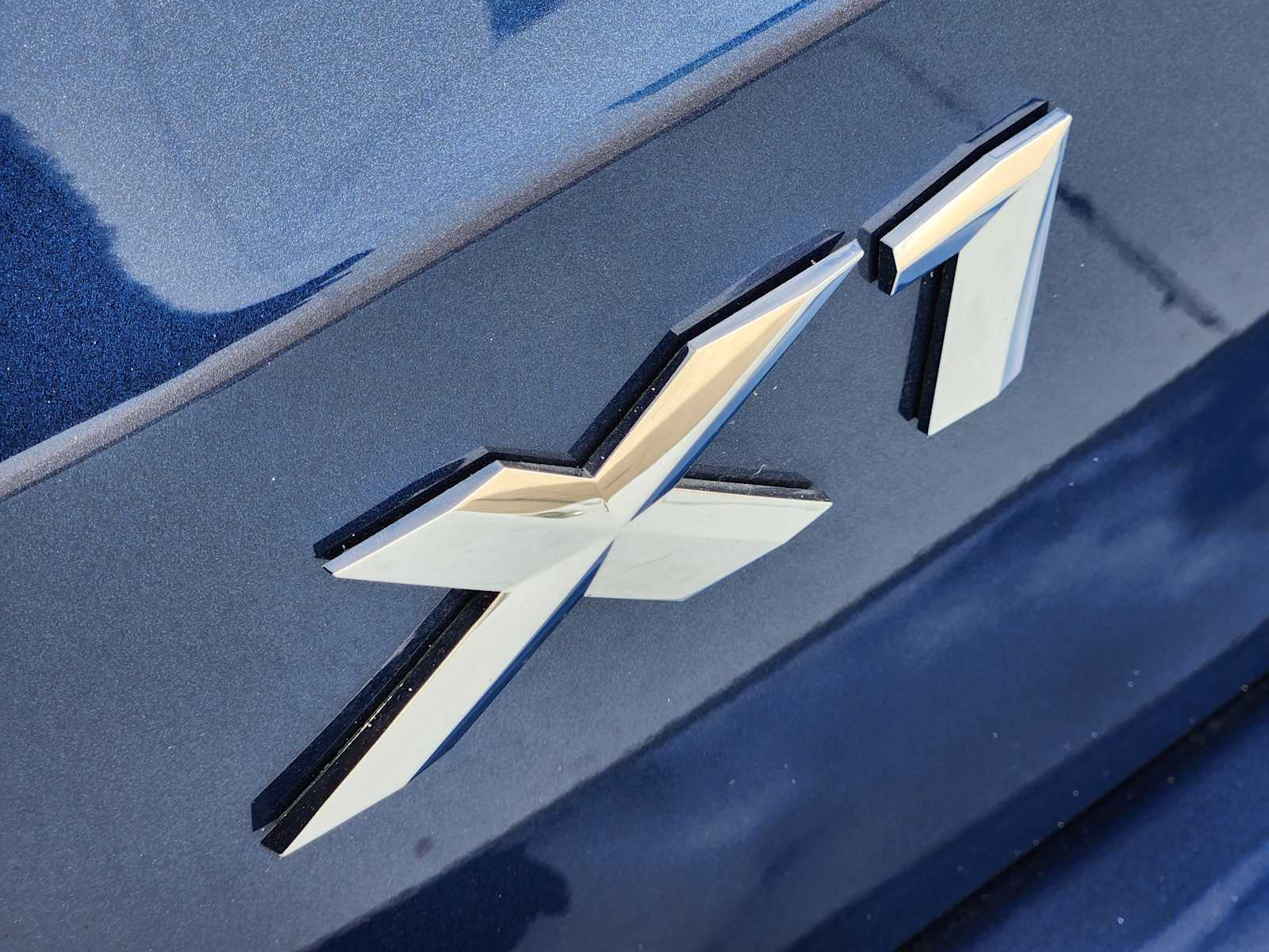 Used 2025 Phytonic Blue Metallic BMW xDrive28i image 10