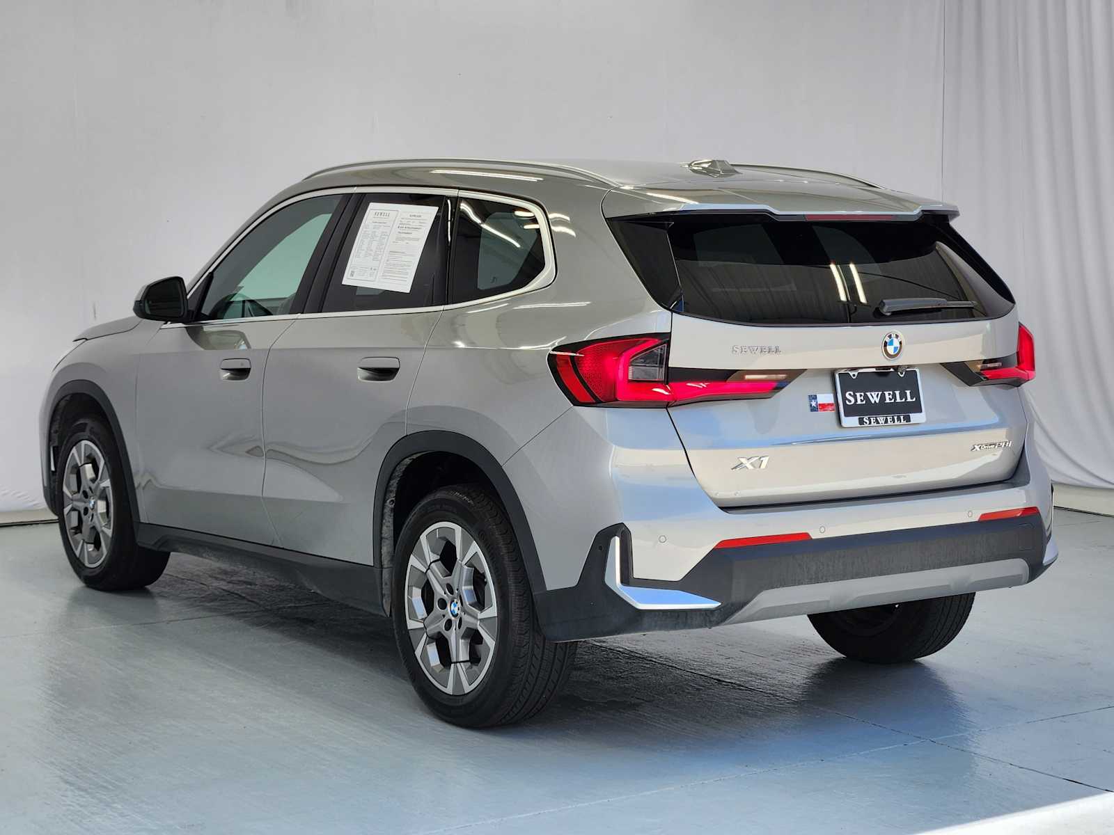 Certified Used 2023 Space Silver Metallic BMW xDrive28i image 5