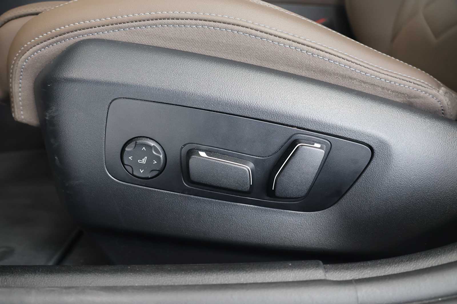 Certified Used 2024 Oxide Grey Met BMW eDrive40 image 15