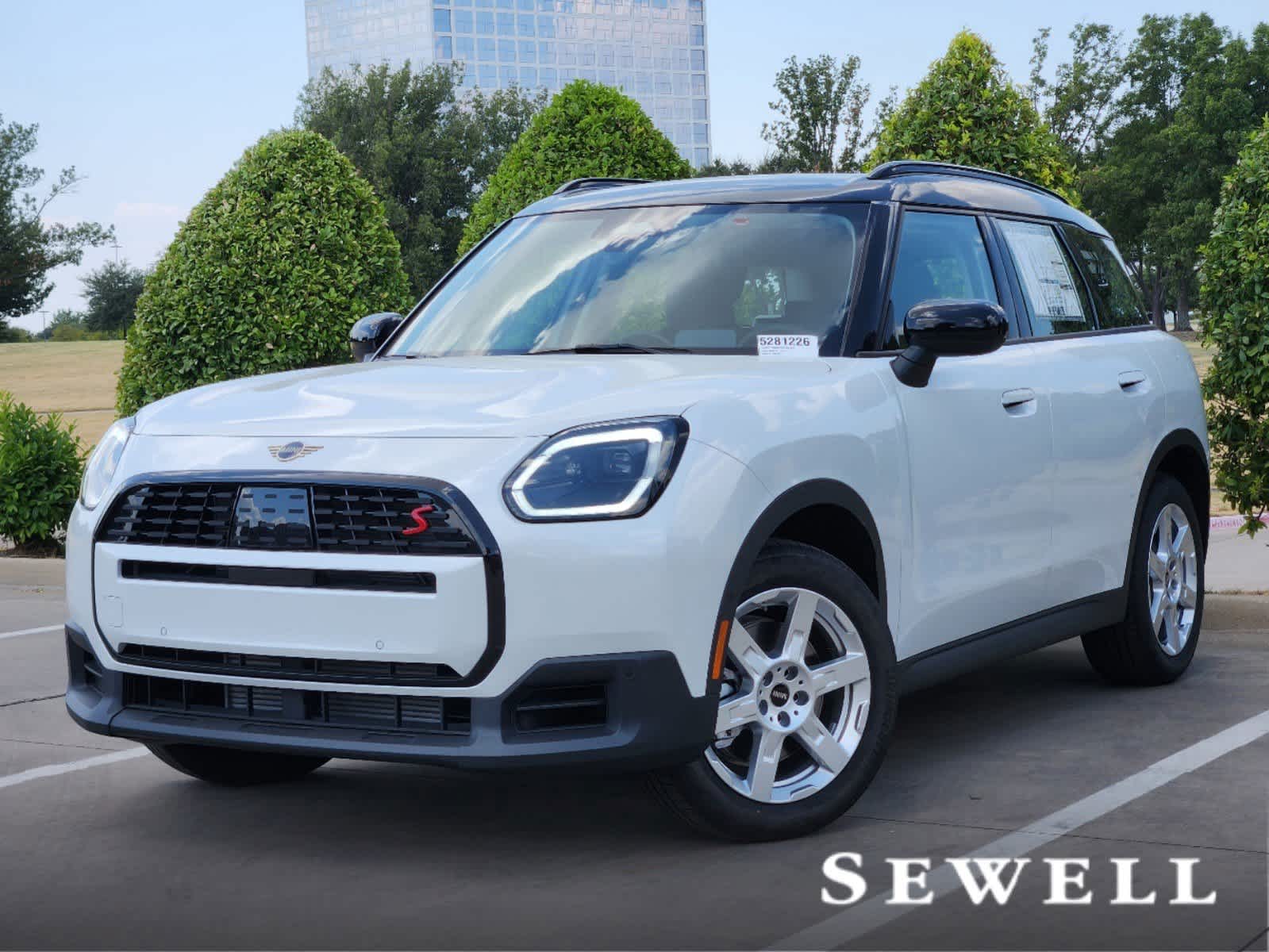 2025 MINI Countryman S's photo