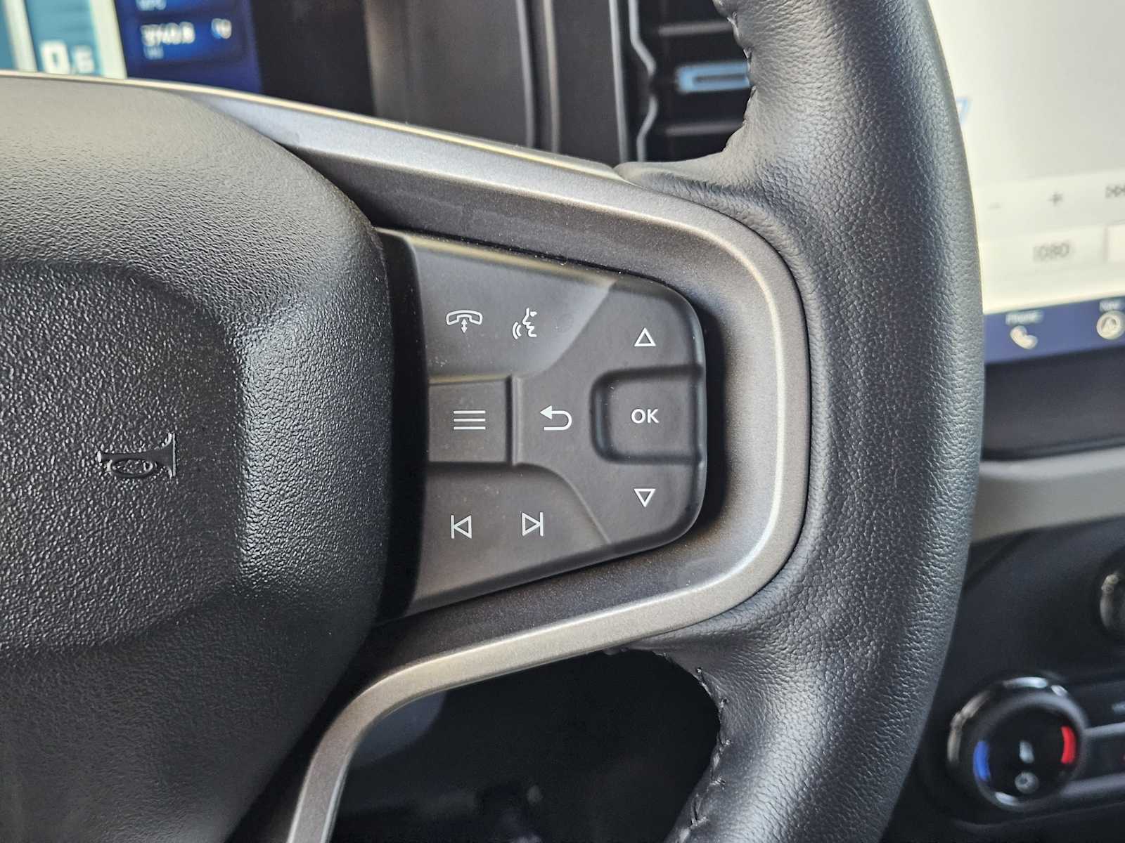 Used 2022 Cactus Gray Ford Wildtrak image 24
