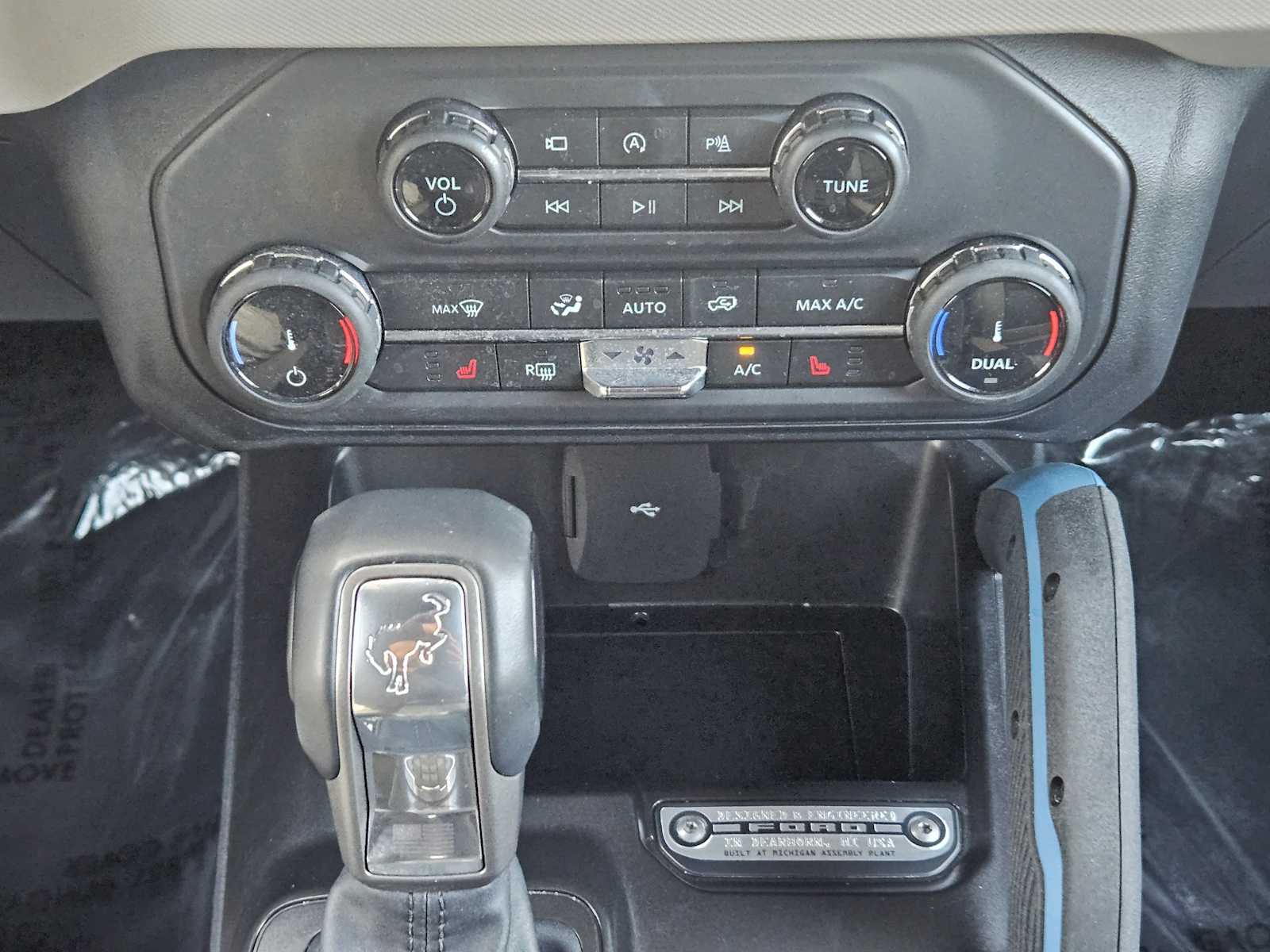 Used 2022 Cactus Gray Ford Wildtrak image 15