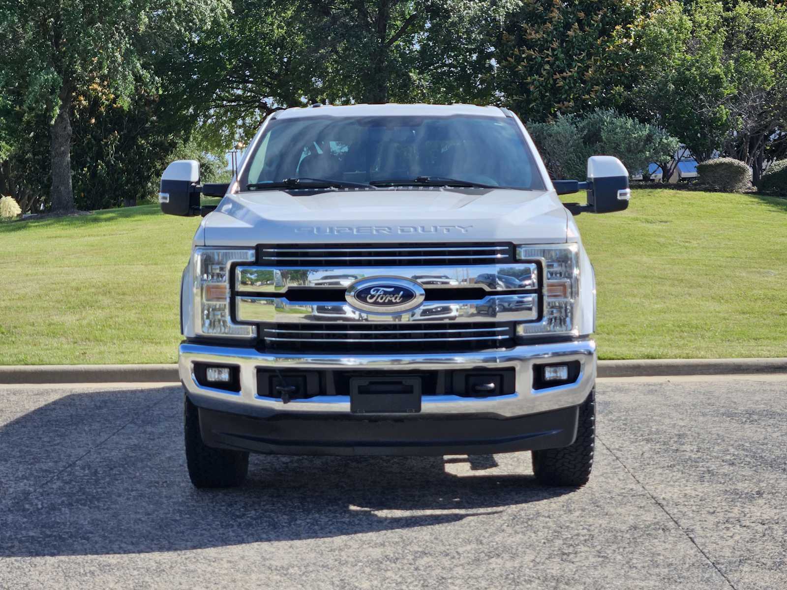 Used 2017 Oxford White/Magnetic Ford Lariat image 2