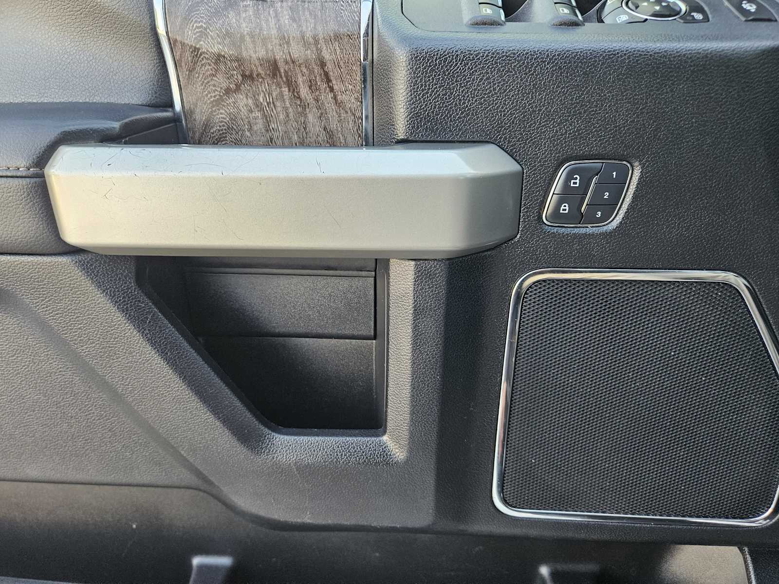 Used 2017 Oxford White/Magnetic Ford Lariat image 21