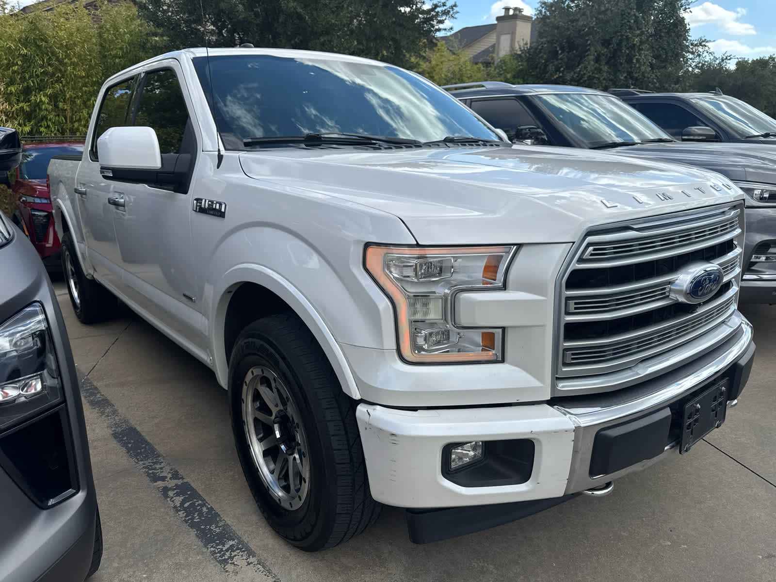 Used 2017 White Platinum Metallic Tri-Coat Ford Limited image 2