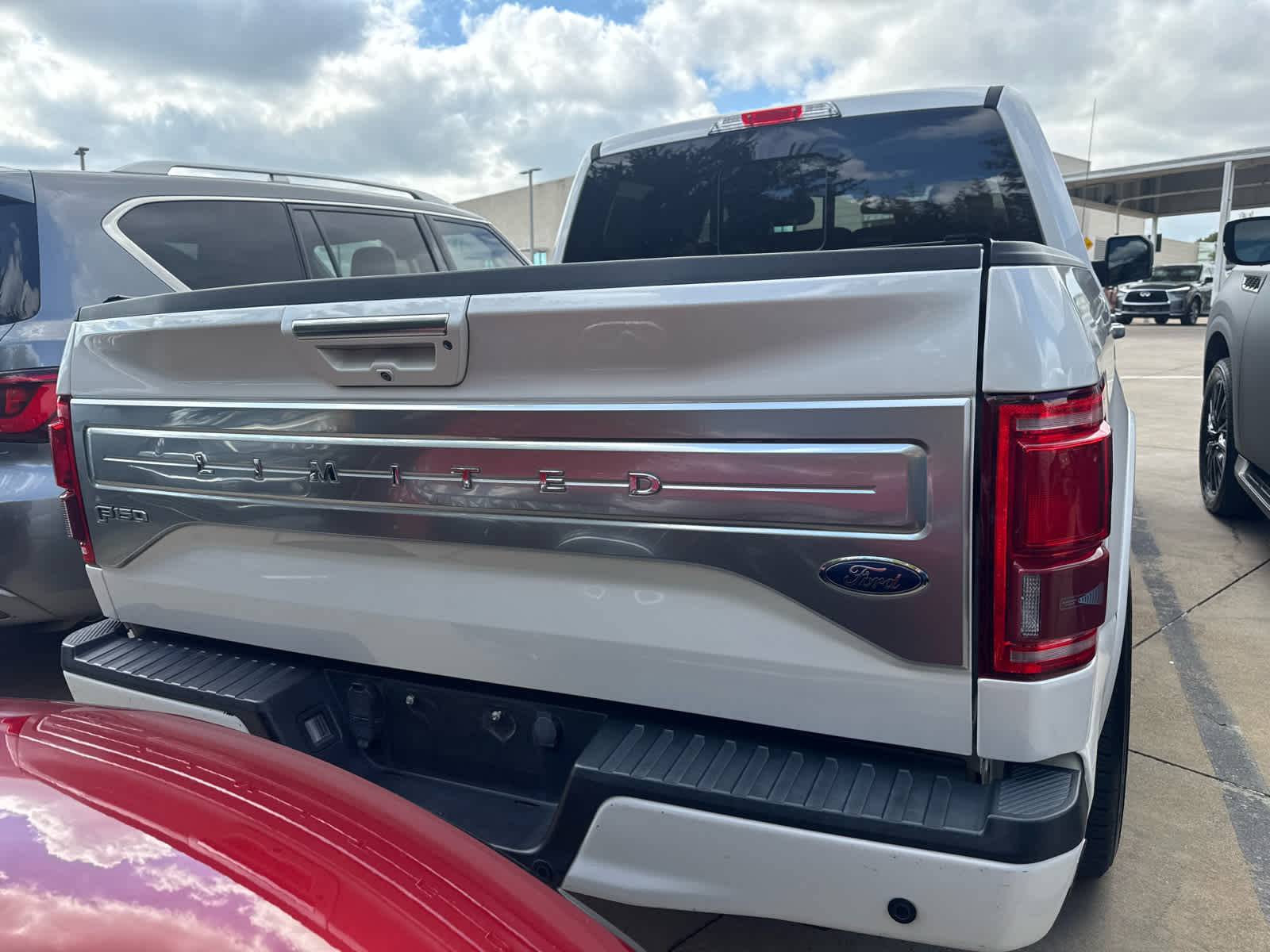 Used 2017 White Platinum Metallic Tri-Coat Ford Limited image 6