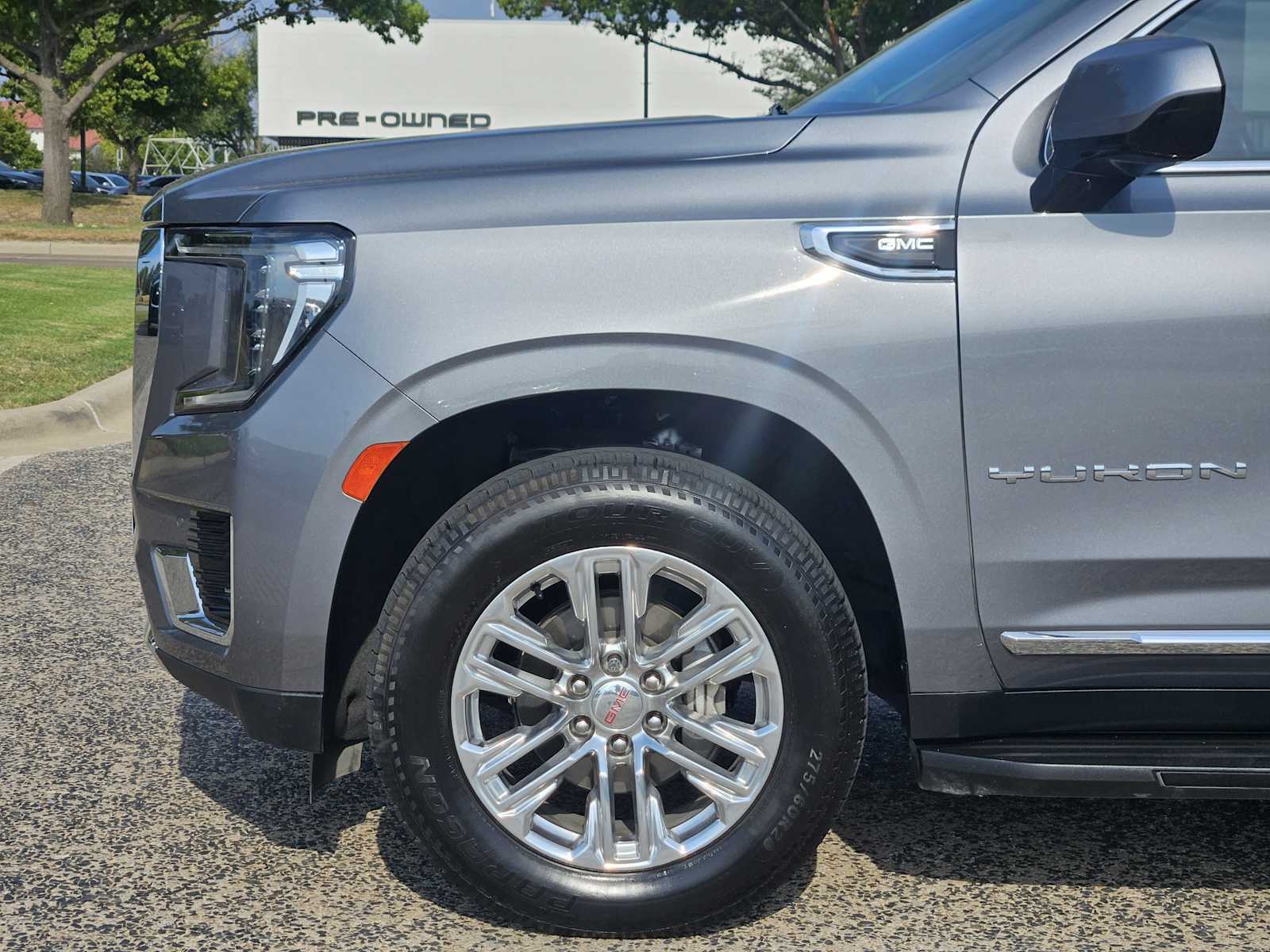 Used 2021 Satin Steel Metallic GMC SLT image 7