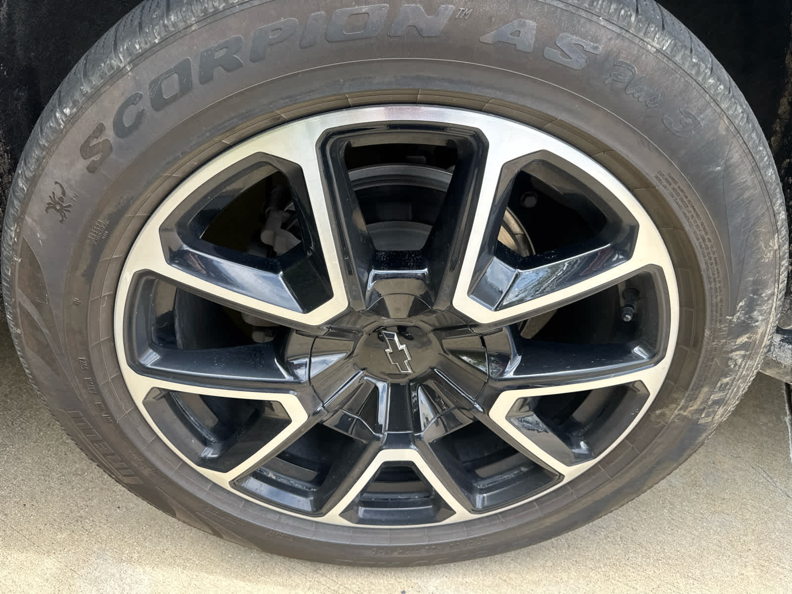 Used 2023 Sterling Gray Metallic Chevrolet RST image 7