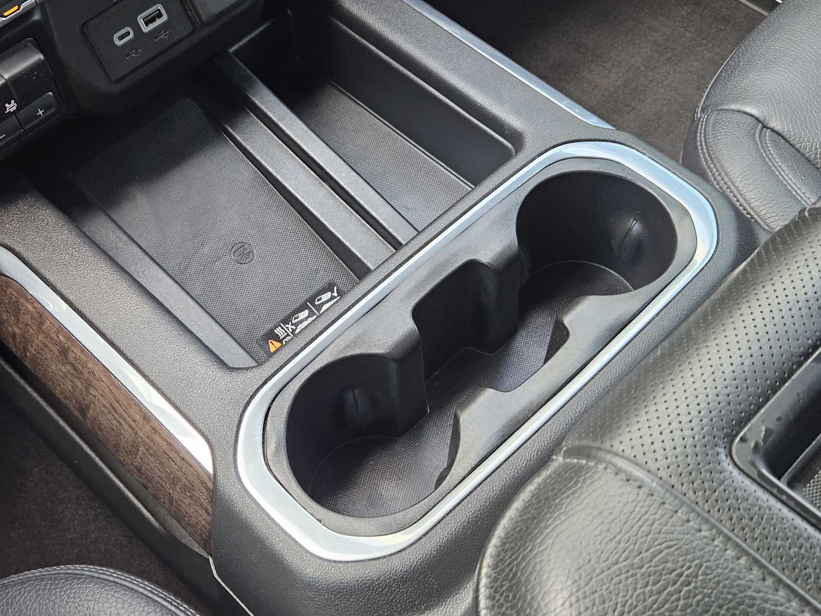Used 2021 Onyx Black GMC Denali image 17