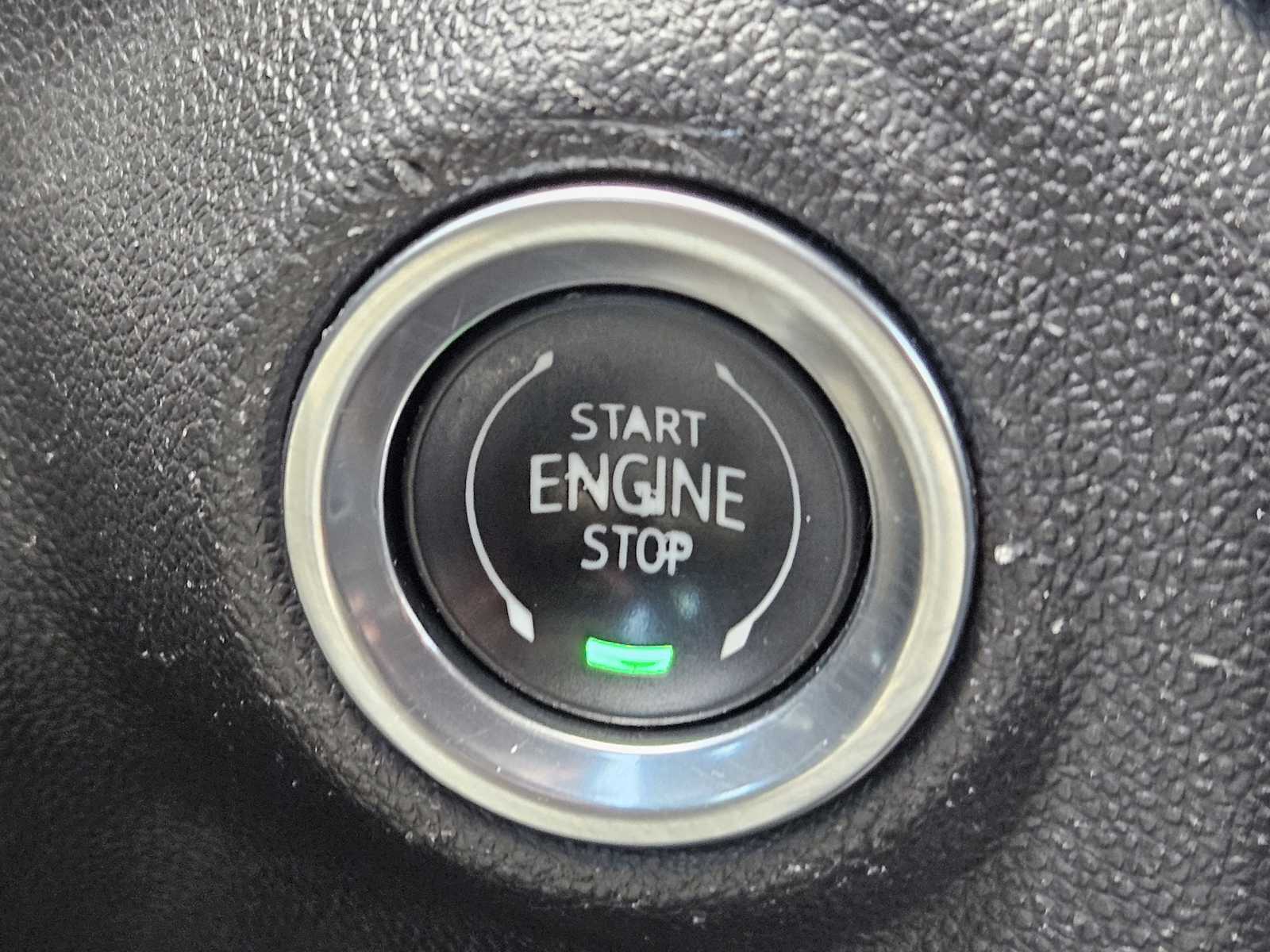 Used 2021 Onyx Black GMC Denali image 19