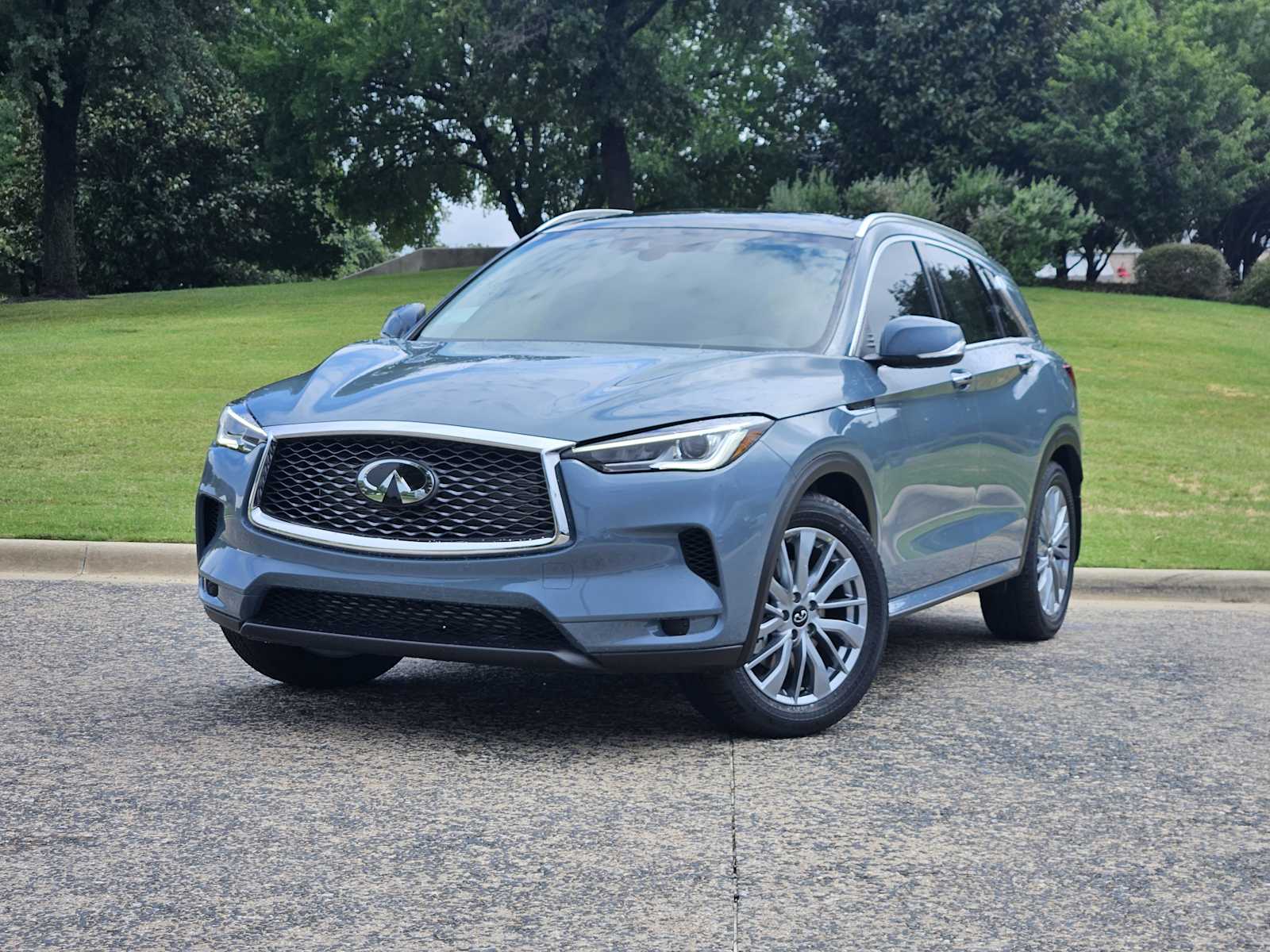 2025 INFINITI QX50 Luxe's photo