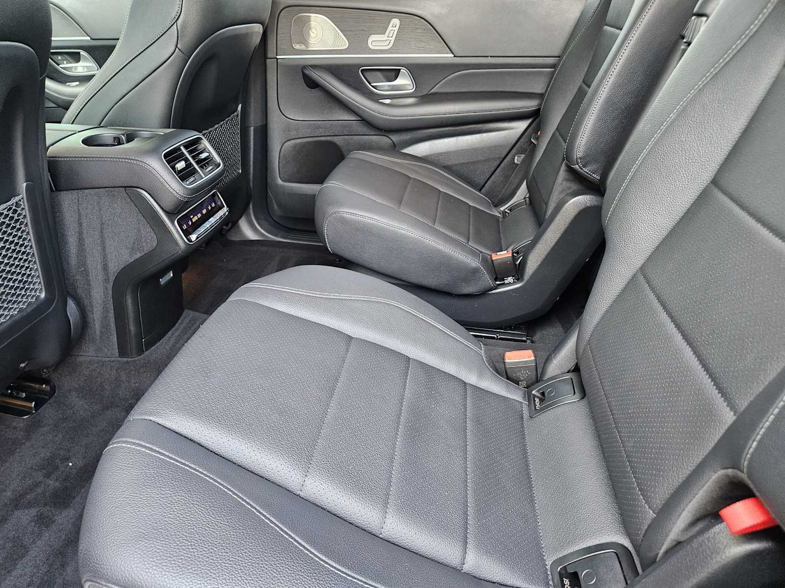 Used 2024 Black Mercedes-Benz GLS 450 image 25