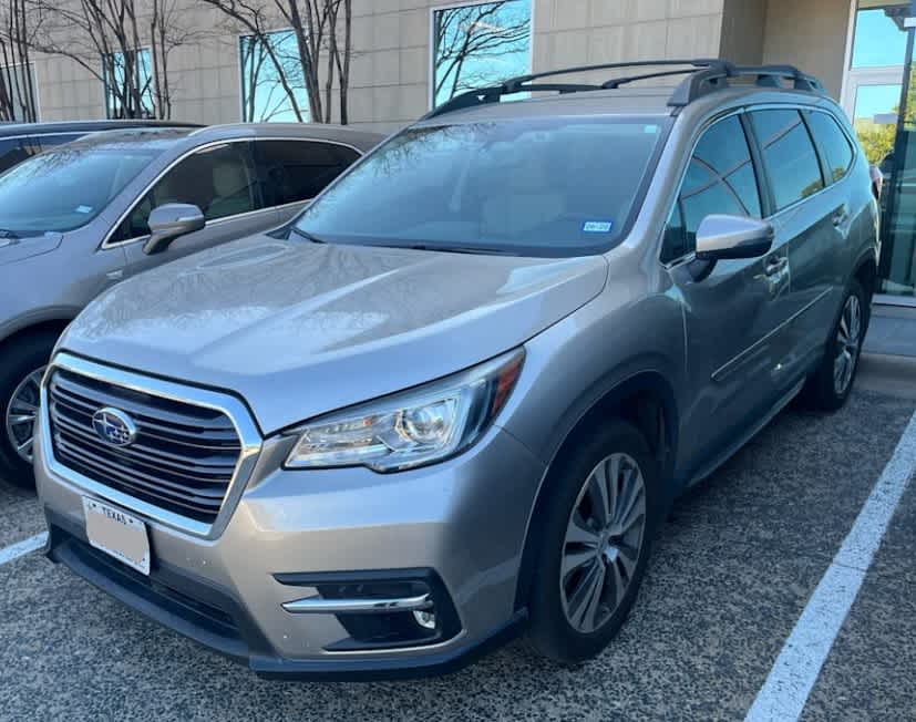 2019 Subaru Ascent Limited's photo
