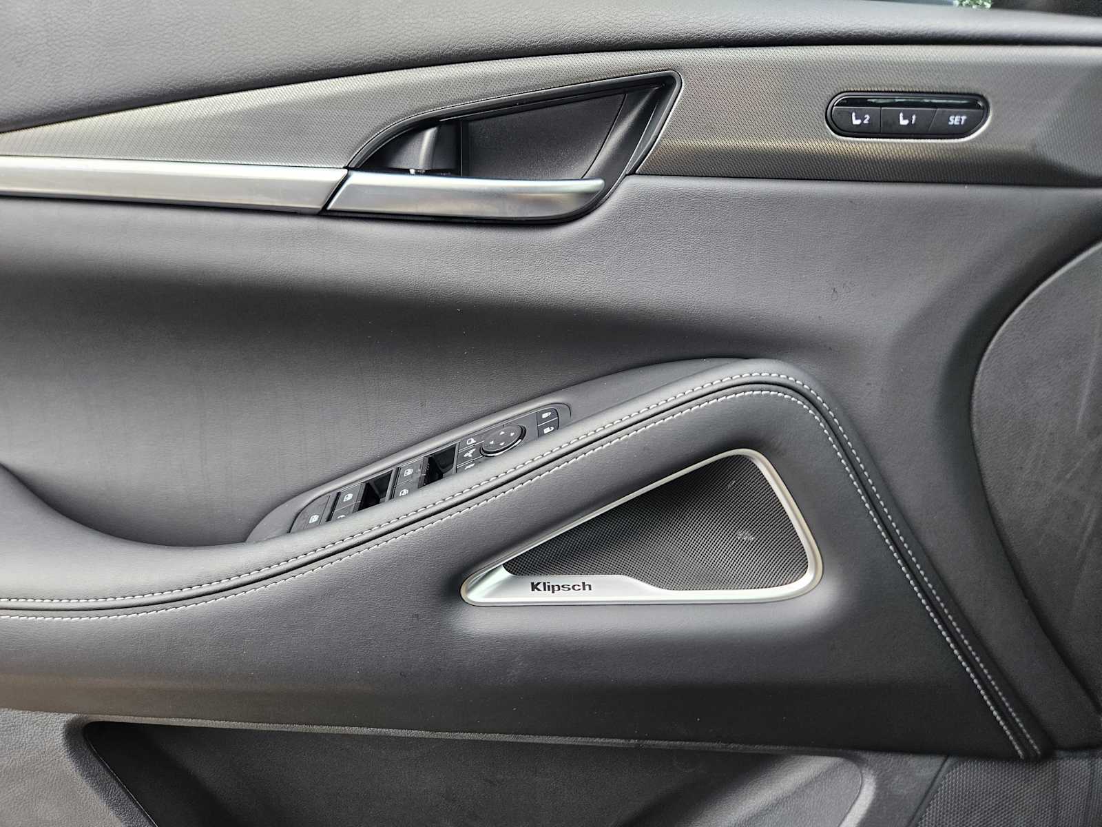 New 2027 GRAPHITE SHADOW INFINITI LUXE image 17