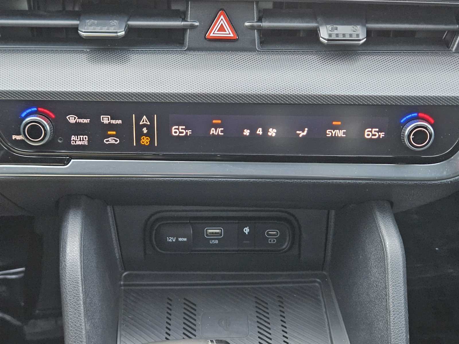 Used 2023 Wolf Gray Kia SX image 16