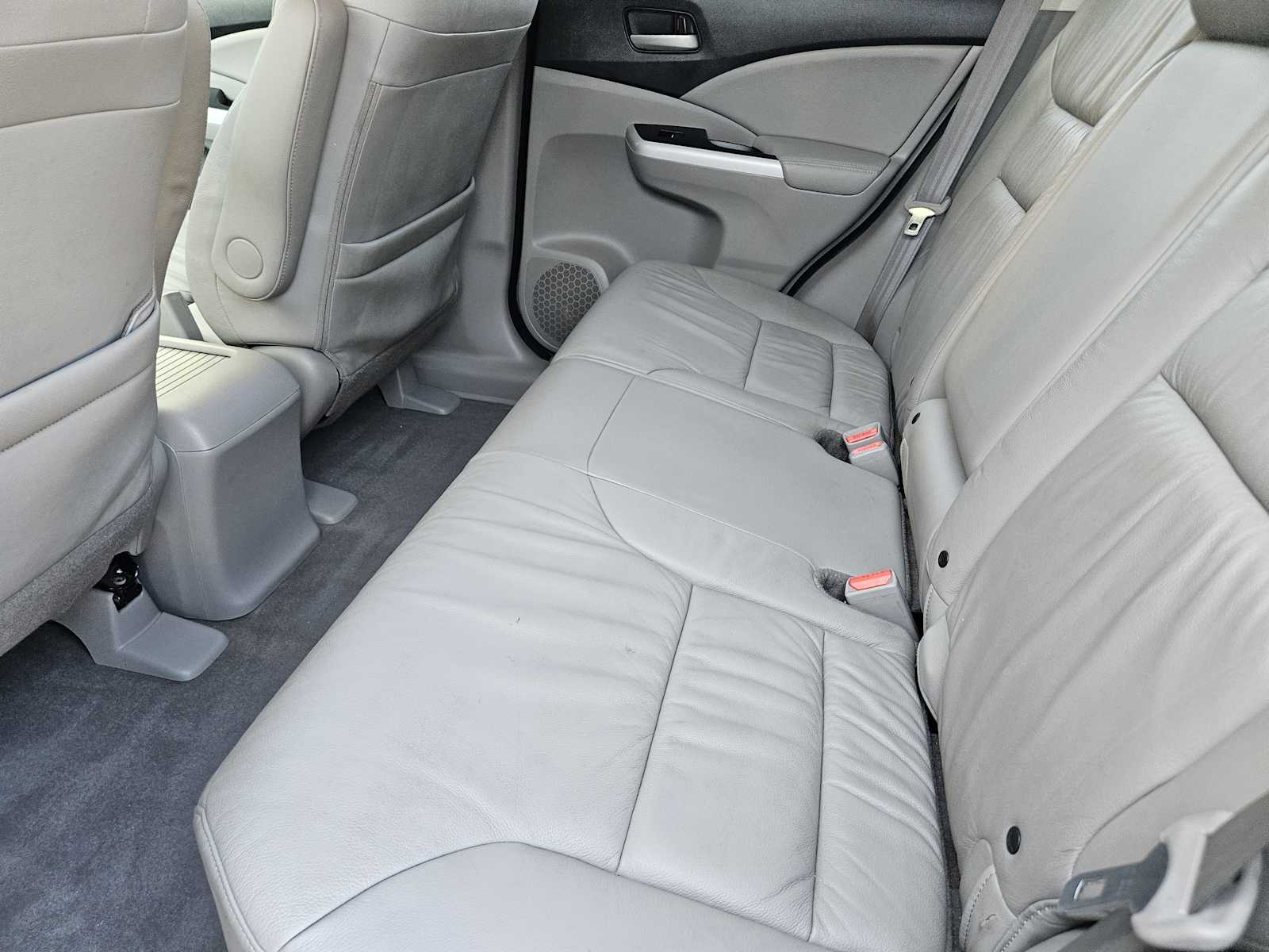 Used 2012 Alabaster Silver Metallic Honda EX-L image 26