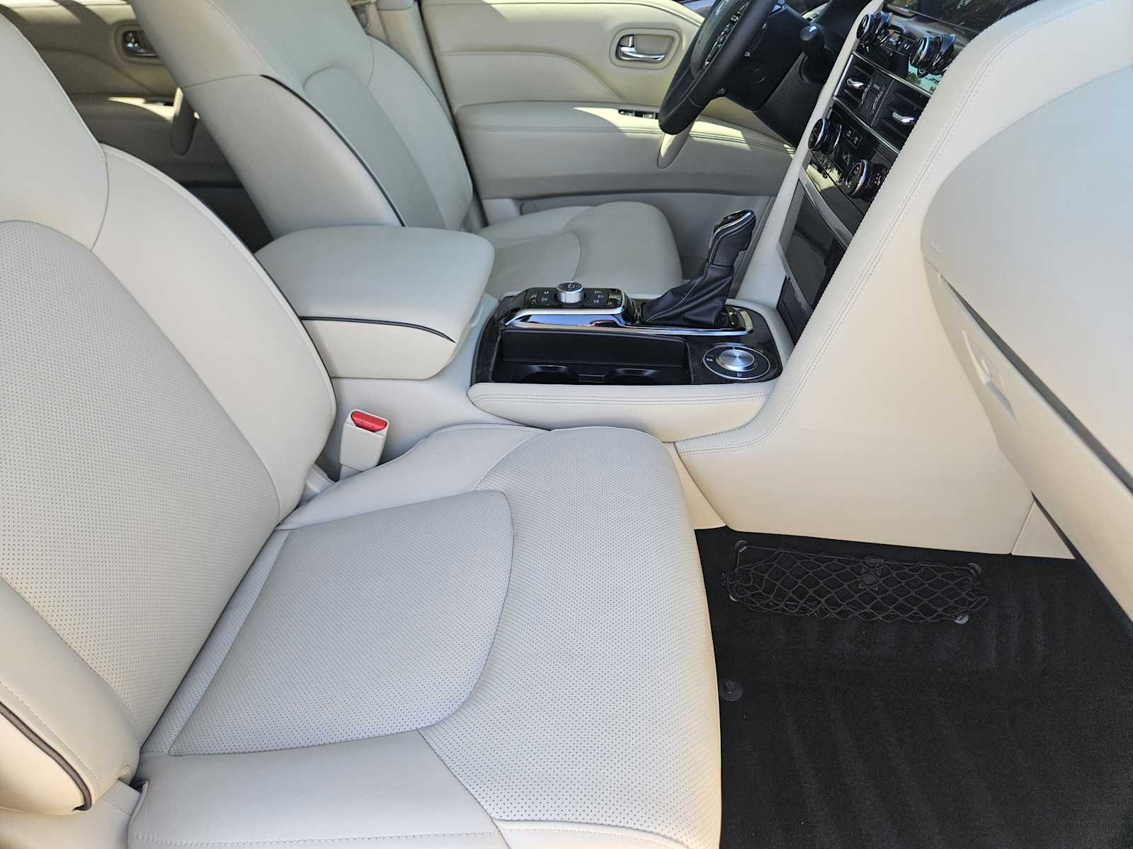 Certified Used 2022 Moonstone White INFINITI LUXE image 11