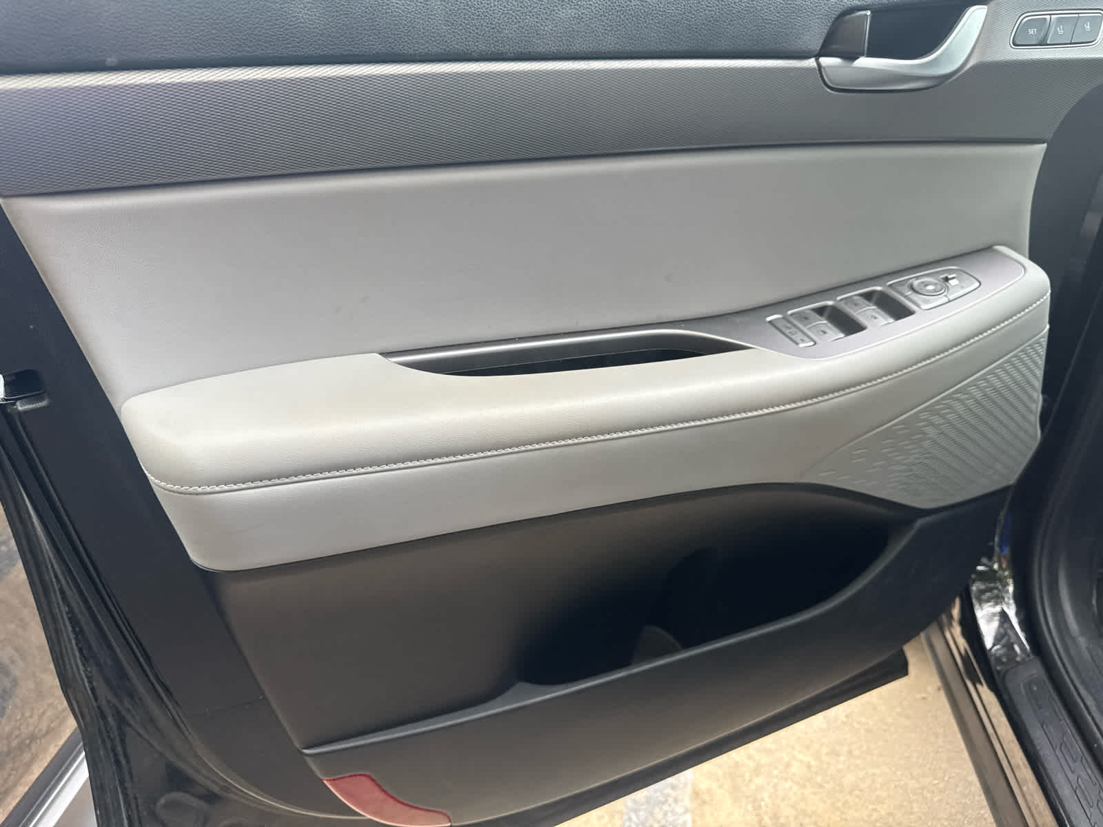 Used 2021 Becketts Black Hyundai SEL image 8