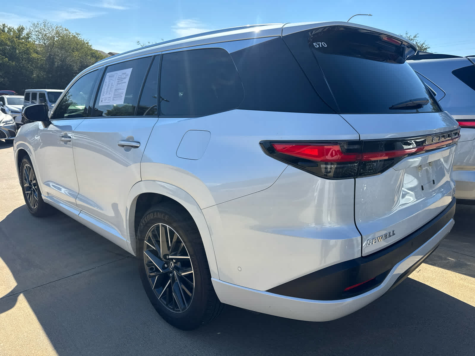 Certified Used 2025 Wind Chill Pearl Lexus Premium image 4