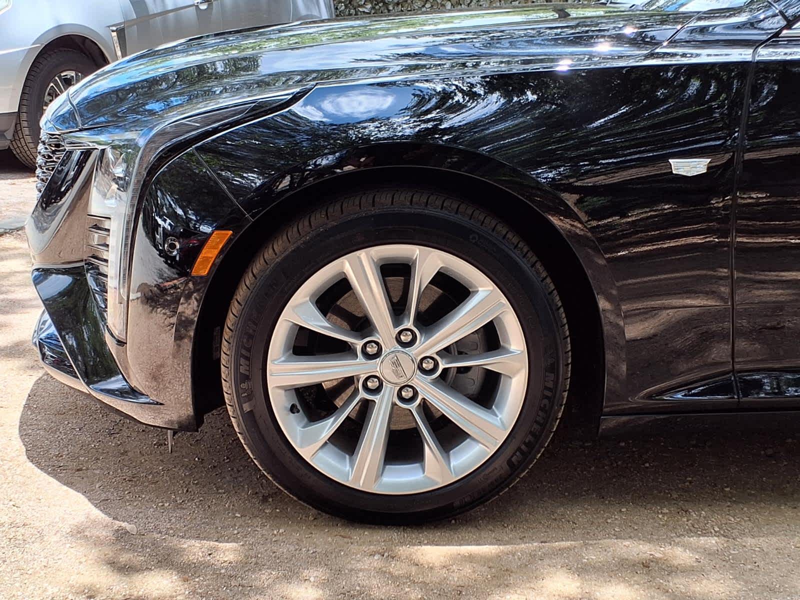Certified Used 2025 Black Raven Cadillac Premium Luxury image 8