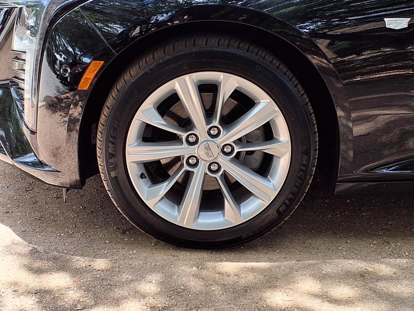 Certified Used 2025 Black Raven Cadillac Premium Luxury image 9